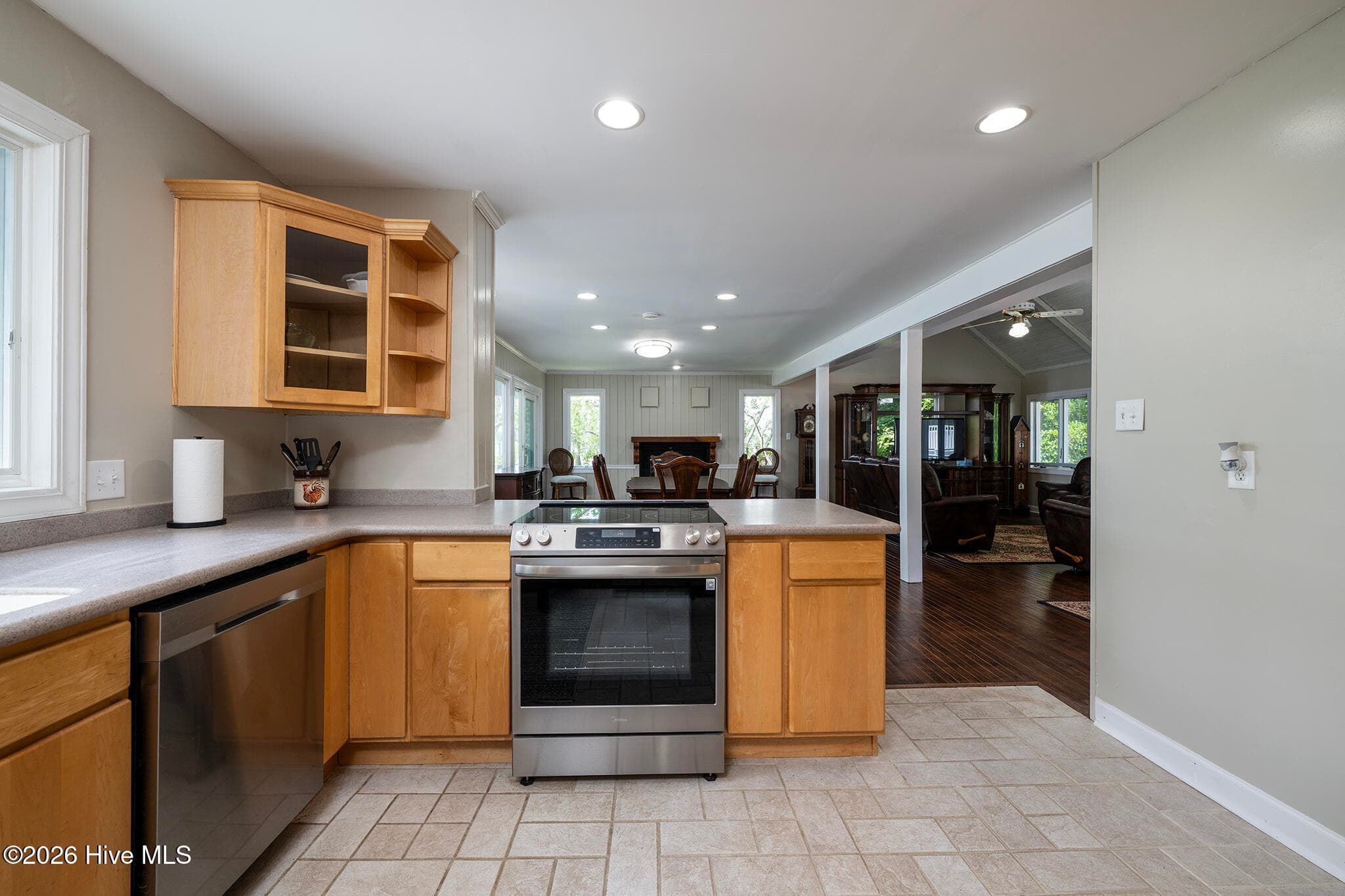 Kitchen with Stainless Steel Appliances - 5616 Gondolier Drive, New Bern, NC 28560