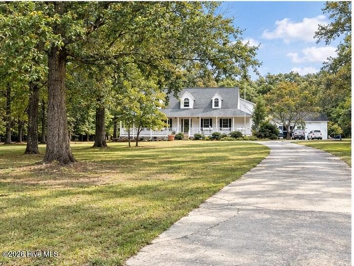 Single Family Residence at 10941 Howell Circle, Laurinburg, NC 28352, photo 2 of 18