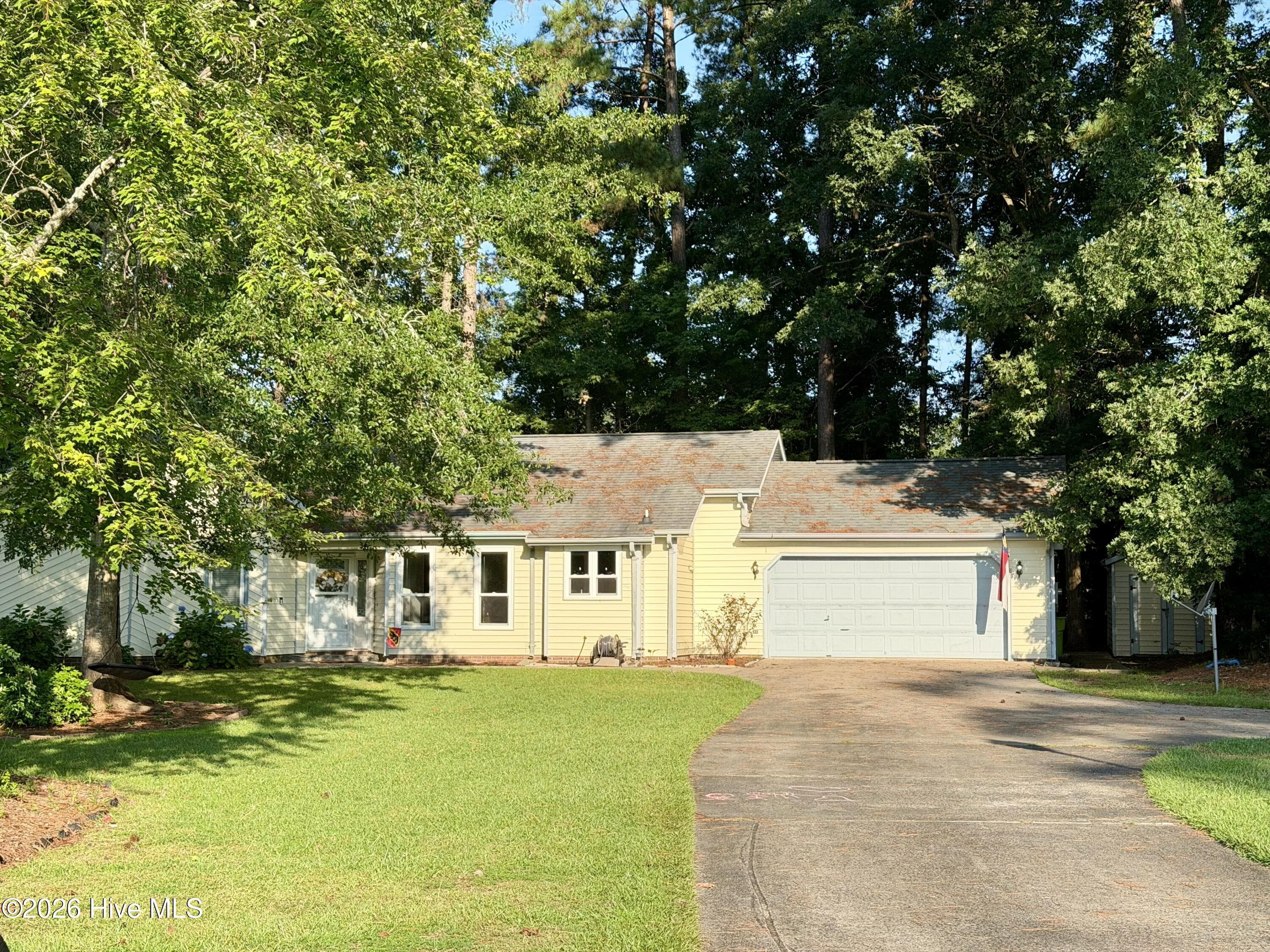 Single Family Residence at 105 Norman Court, New Bern, NC 28560, photo 12 of 30