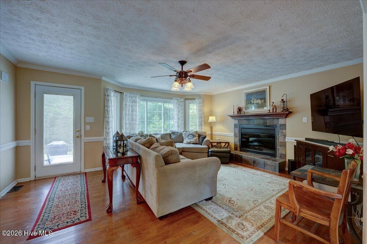 Single Family Residence at 306 Taliaferro Lane, New Bern, NC 28560, photo 12 of 53