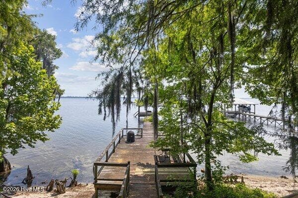 Single Family Residence at 2902 Canal Cove Road, Lake Waccamaw, NC 28450, photo 3 of 38