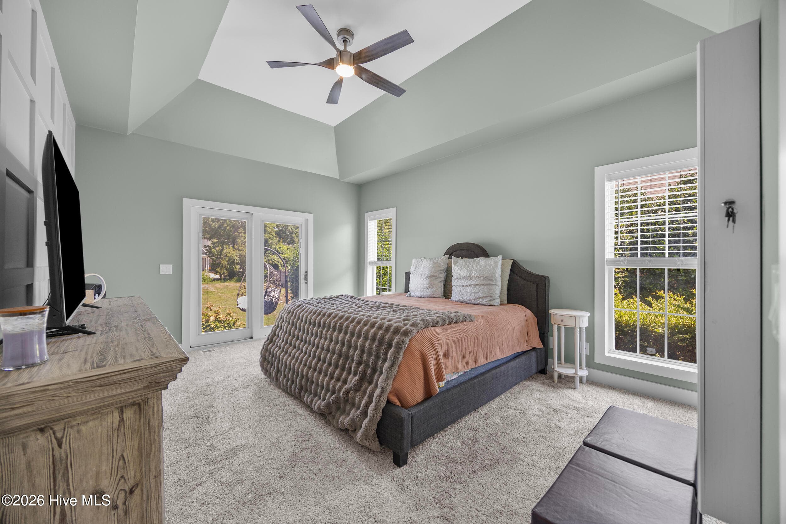 Single Family Residence at 712 The Cape Boulevard, Wilmington, NC 28412, photo 3 of 55