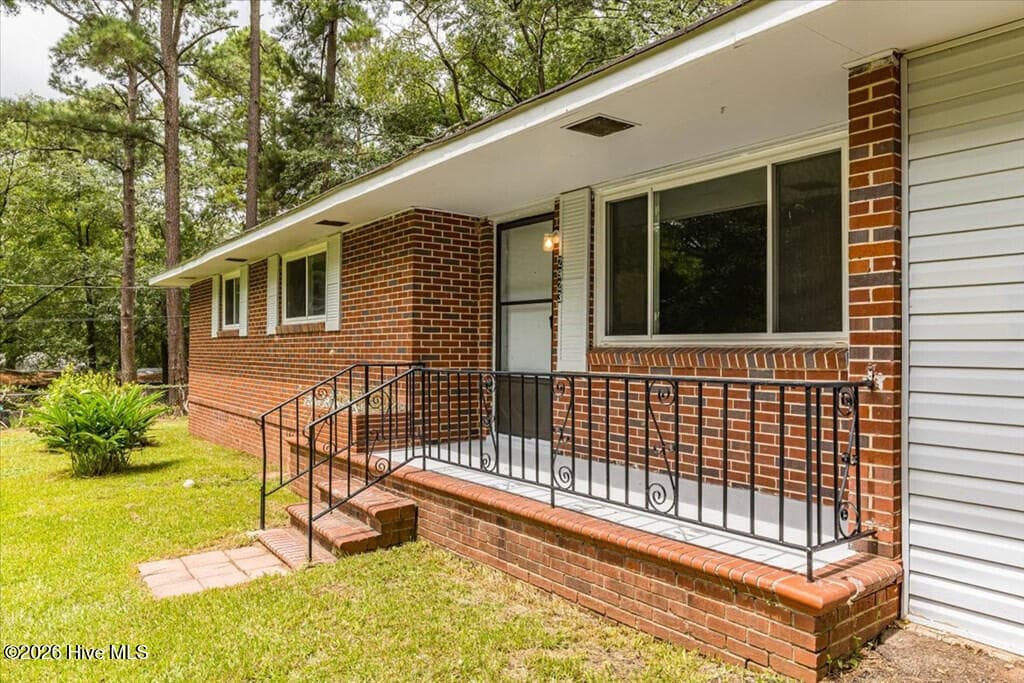 Single Family Residence at 2923 Virginia Road, Augusta, GA 30906, photo 13 of 14