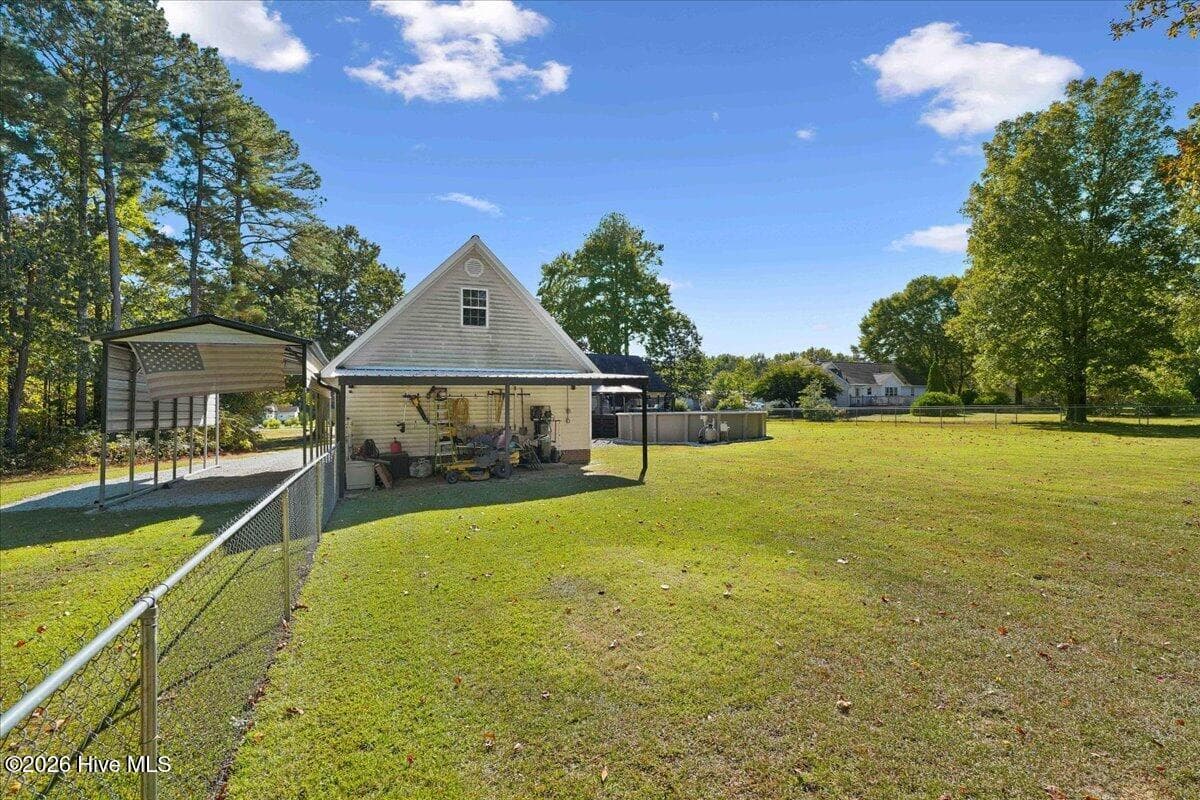 Single Family Residence at 209 Davis Farm Drive, Selma, NC 27576, photo 12 of 36