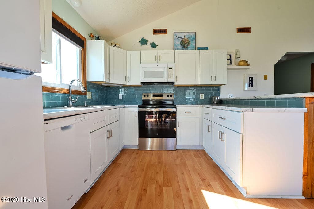 Single Family Residence at 758 Fish Crow Court, Corolla, NC 27927, photo 15 of 24