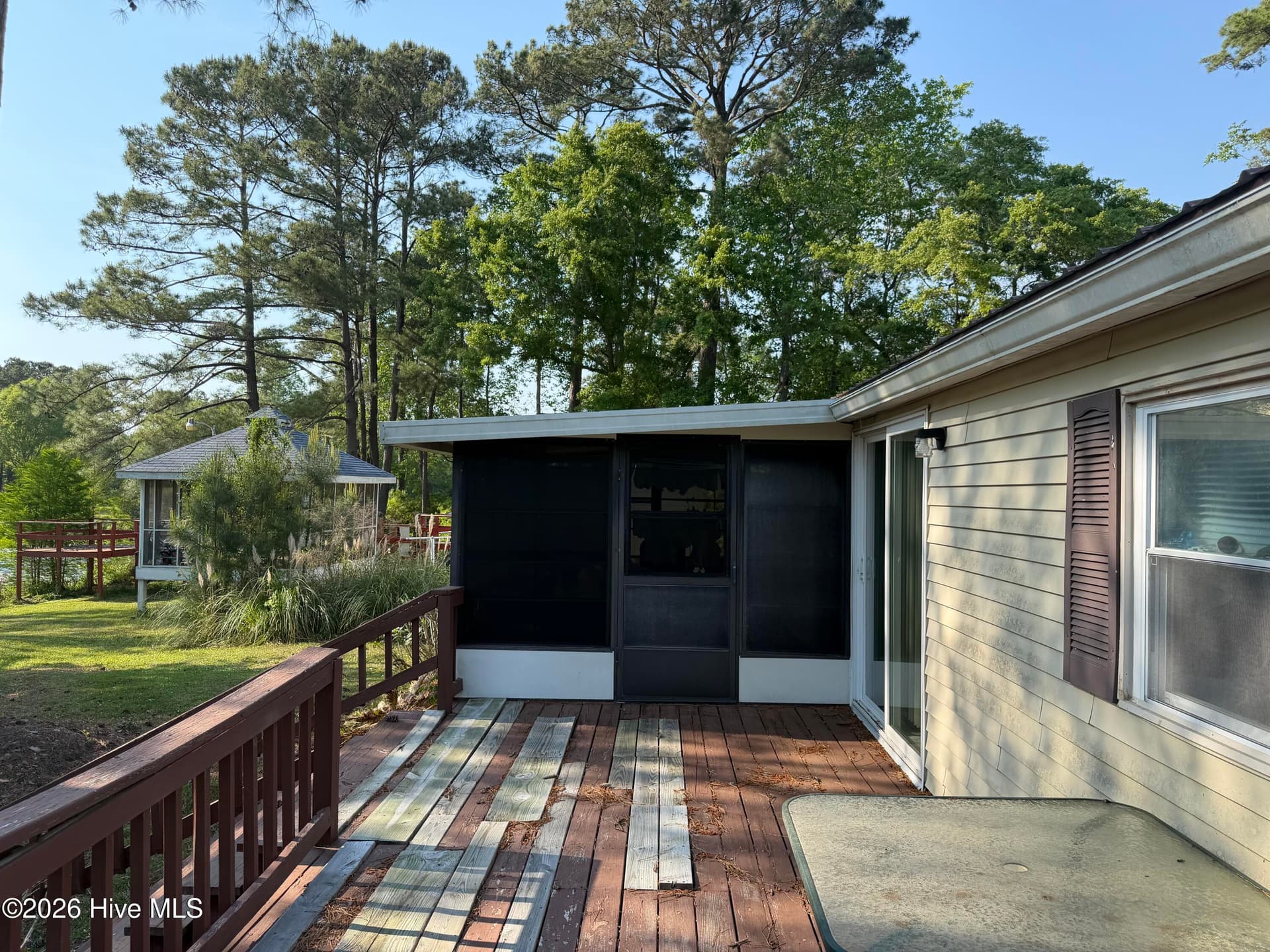 Manufactured Home at 245 Lake Drive SW, Supply, NC 28462, photo 38 of 43