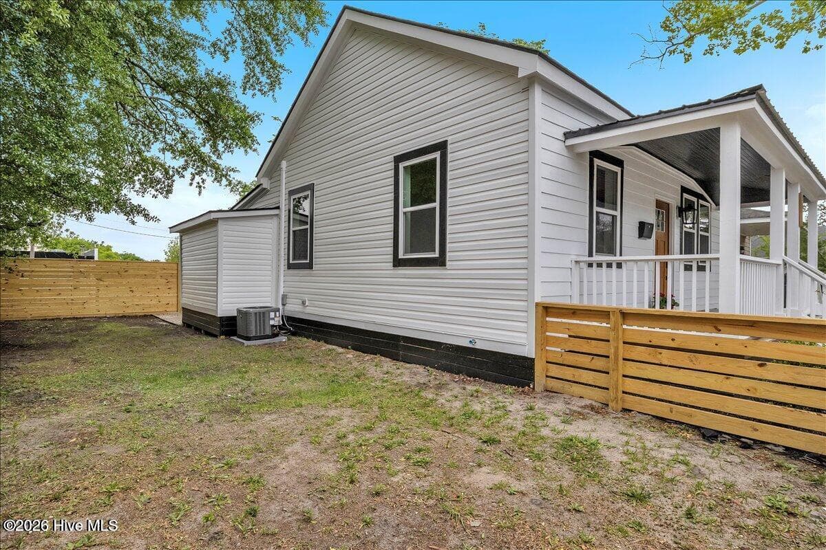 Single Family Residence at 1109 Dock Street, Wilmington, NC 28401, photo 24 of 24