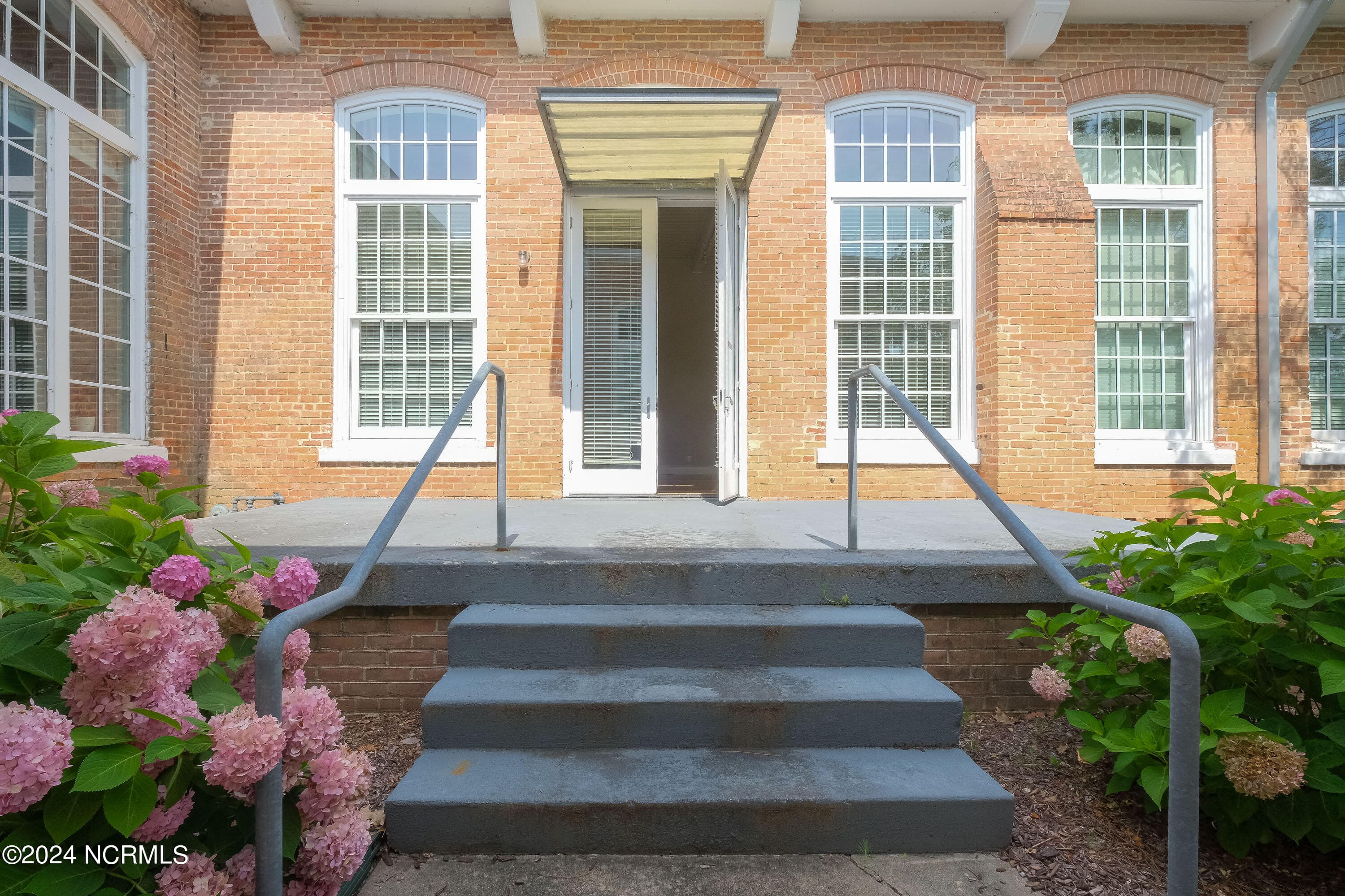 Condominium at 723 Mcmullan Avenue Unit 403, Edenton, NC 27932, photo 4 of 35