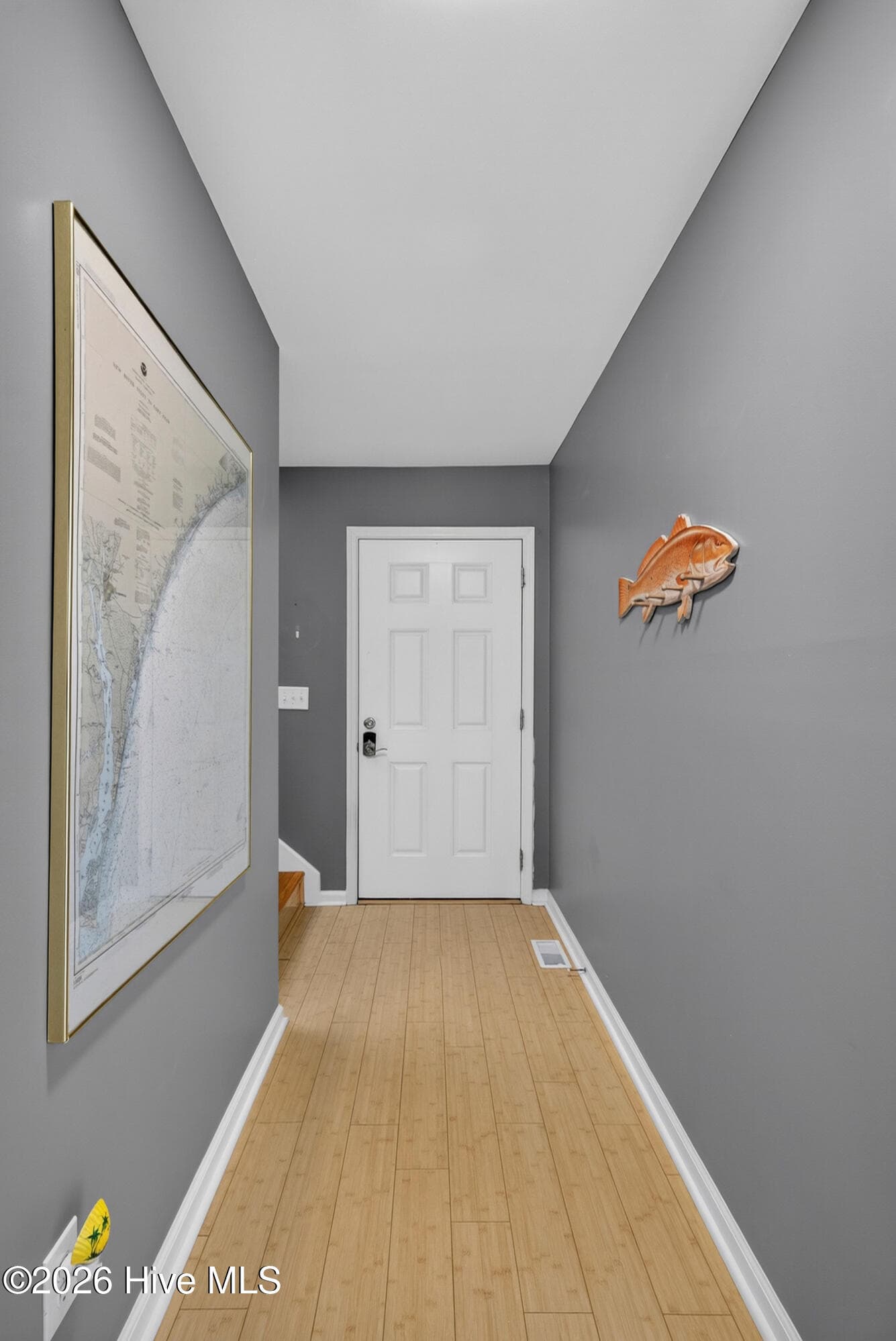 Single Family Residence at 21 S Oak Drive, Surf City, NC 28445, photo 9 of 46