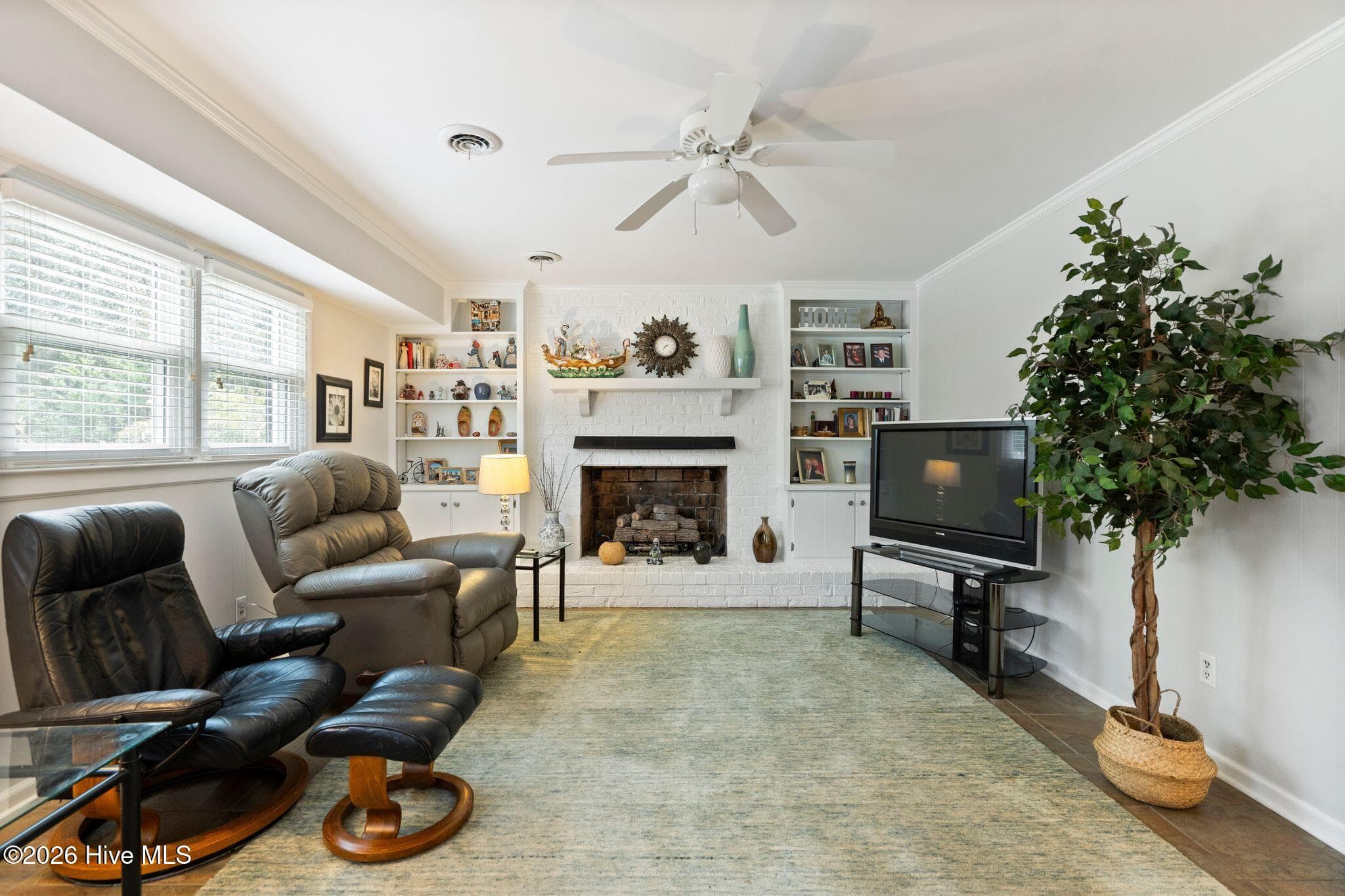 lower level Den - 2316 Lynnwood Drive, Wilmington, NC 28403