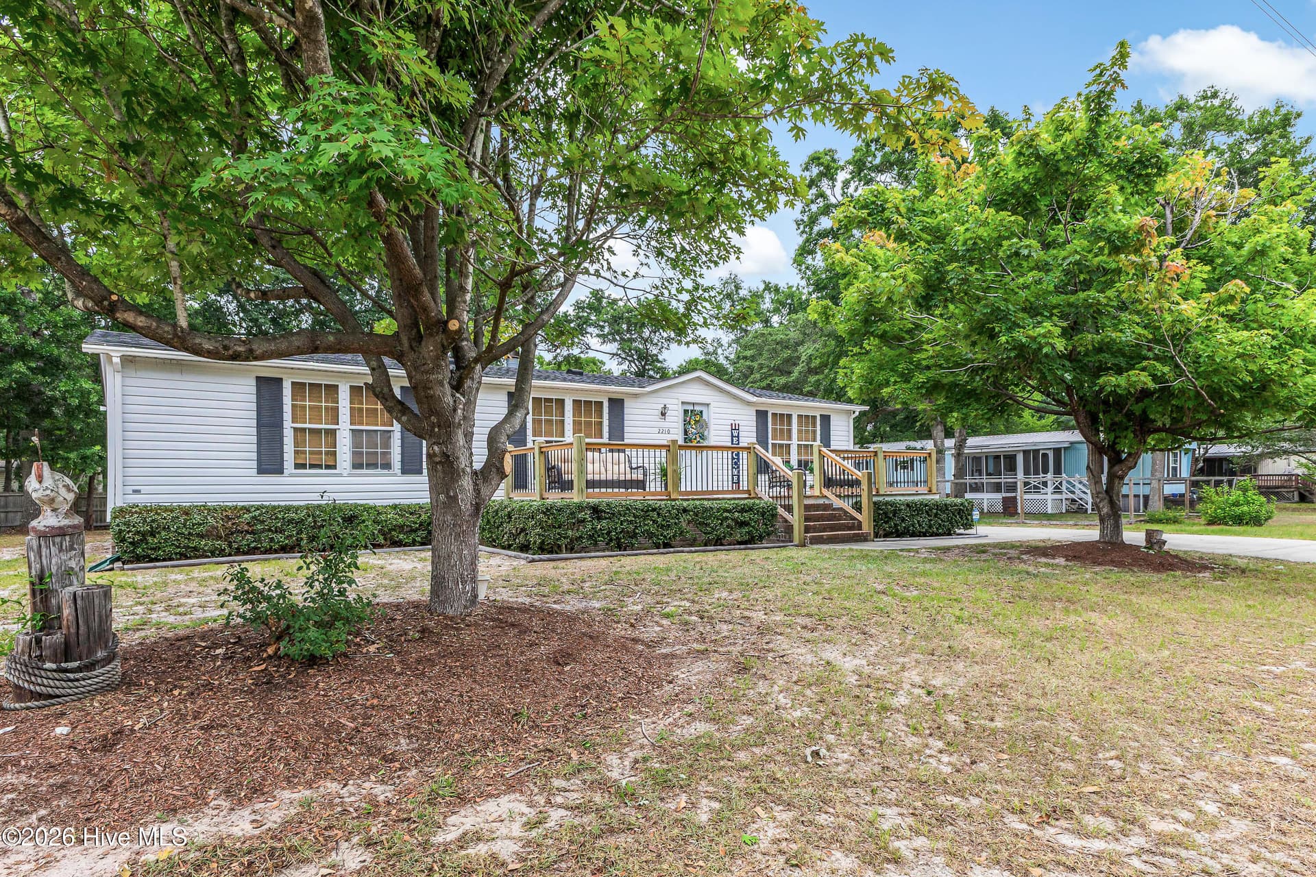 Manufactured Home at 2210 Forest Drive SW, Supply, NC 28462, photo 7 of 41