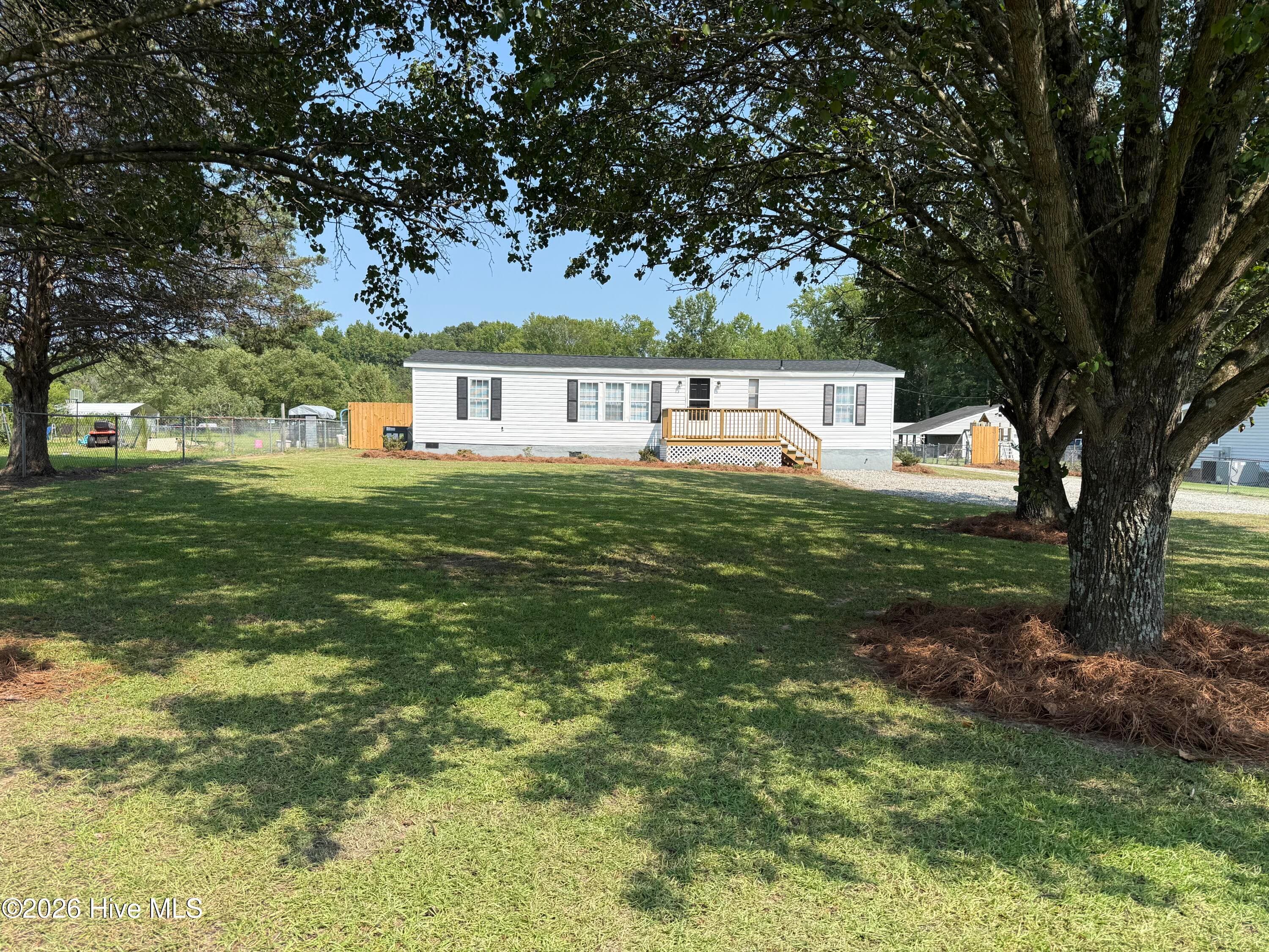 Manufactured Home at 6362 Faith Baptist Church Road, Pinetops, NC 27864, photo 2 of 31