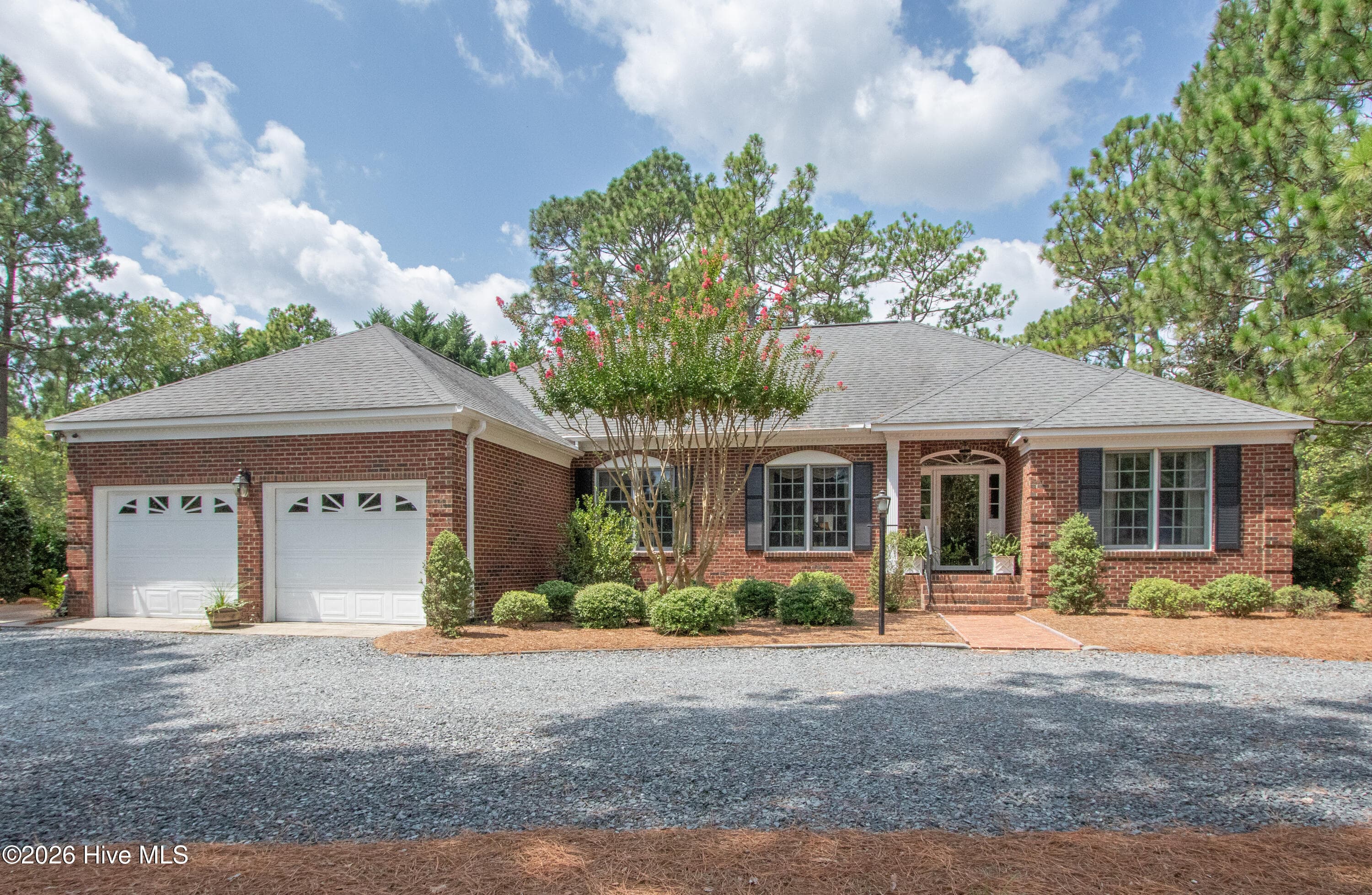 Single Family Residence at 7 Overcup Lane, Pinehurst, NC 28374, photo 2 of 49