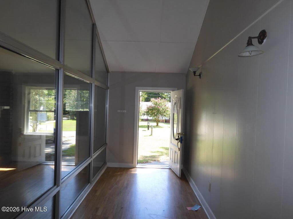 Single Family Residence at 112 Fairlane Road, Greenville, NC 27834, photo 2 of 4