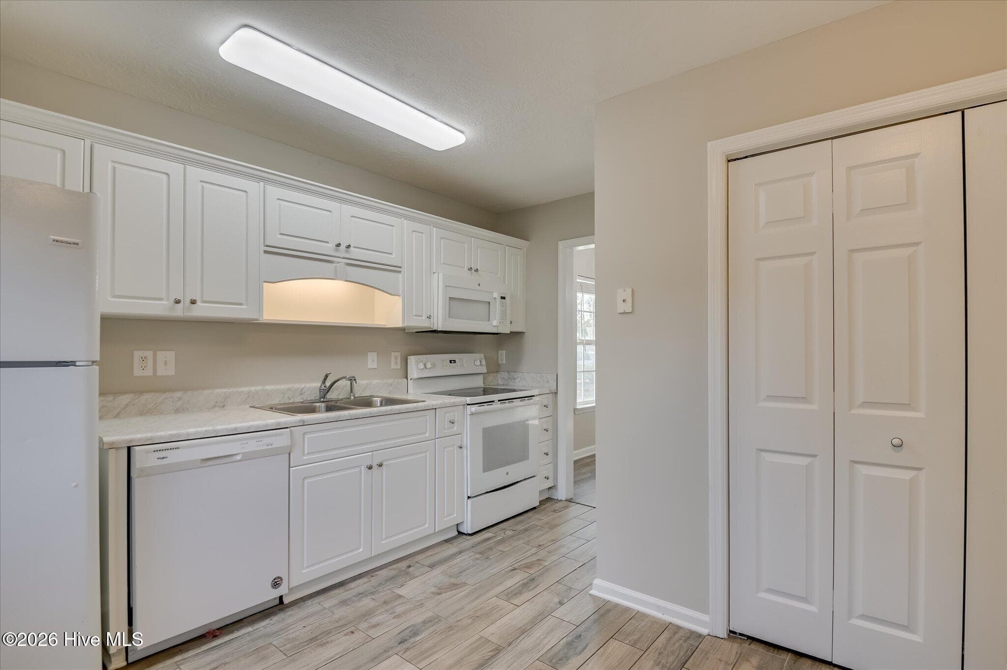 Townhouse at 660 Brook Trail, Evans, GA 30809, photo 15 of 28