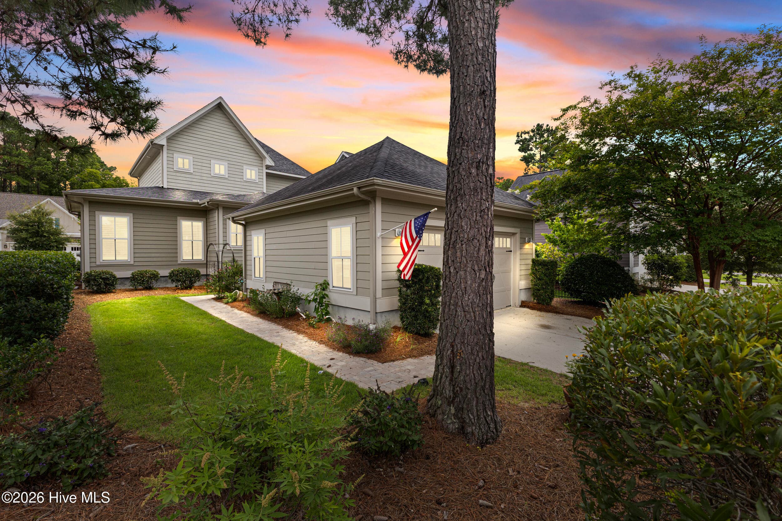 Single Family Residence at 409 Cornubia Drive, Castle Hayne, NC 28429, photo 2 of 77
