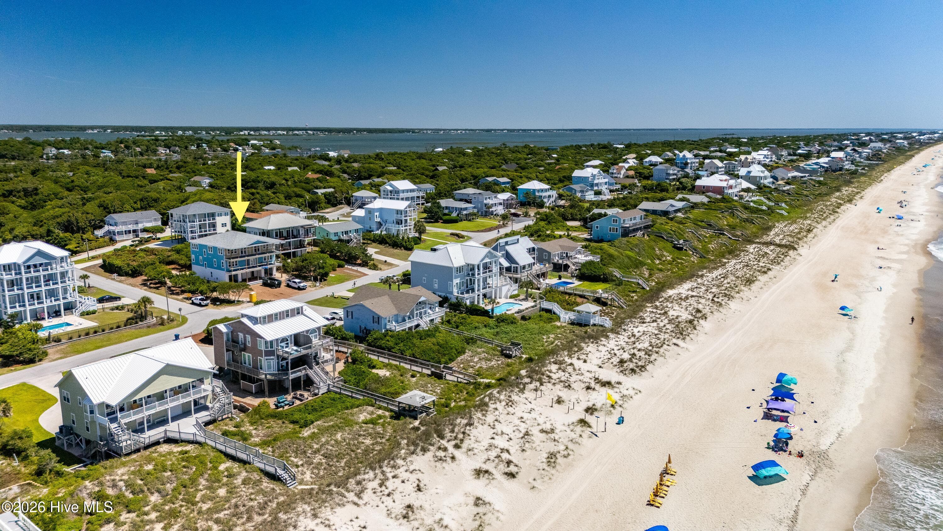 Townhouse at 7224 Ocean Drive B, Emerald Isle, NC 28594, photo 3 of 11