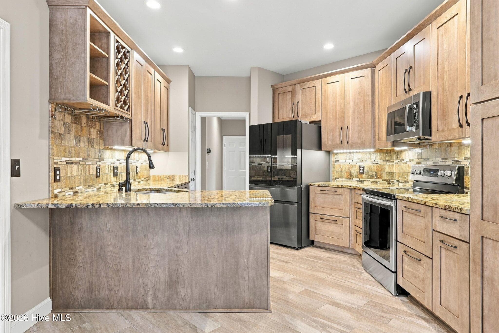 Single Family Residence at 30 Briarwood Circle, Pinehurst, NC 28374, photo 17 of 67