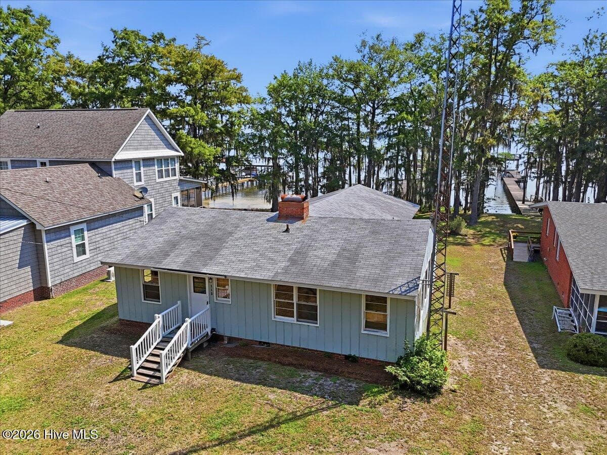 Single Family Residence at 113 Clinton Road, Elizabethtown, NC 28337, photo 21 of 53