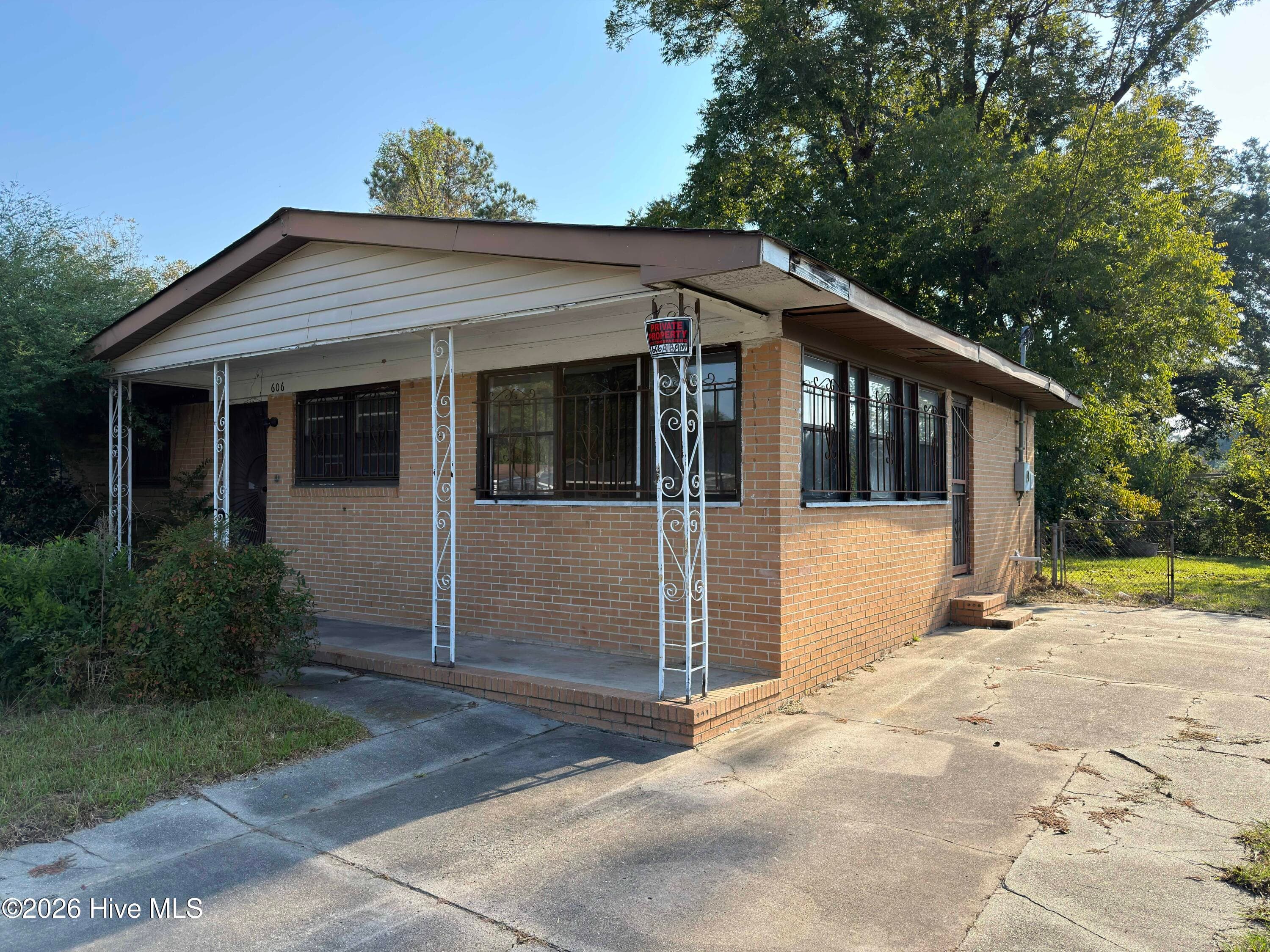 Single Family Residence at 606 Albany Avenue, Augusta, GA 30901, photo 2 of 4