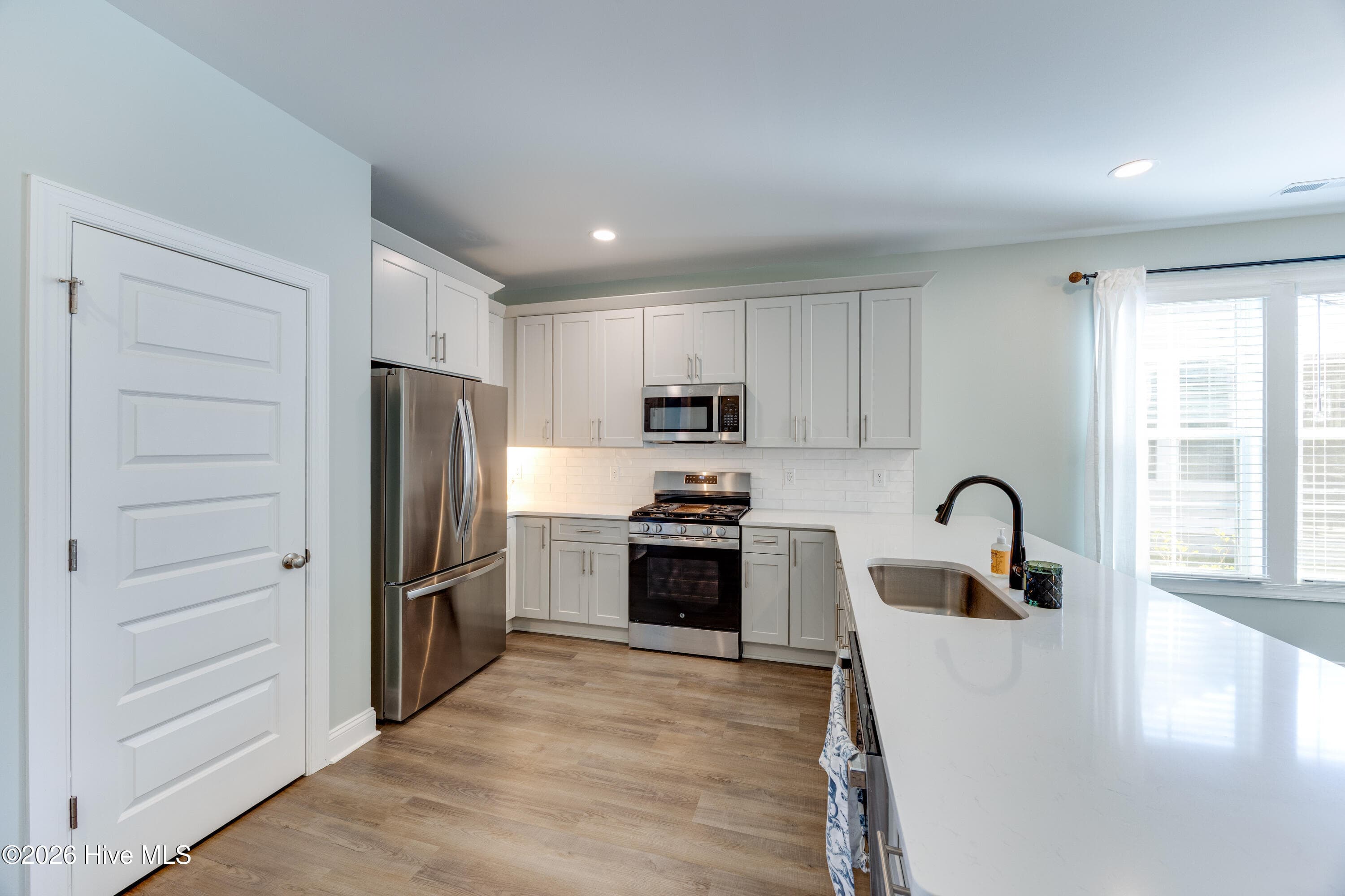 Single Family Residence at 1002 Brighton Drive, New Bern, NC 28562, photo 10 of 53