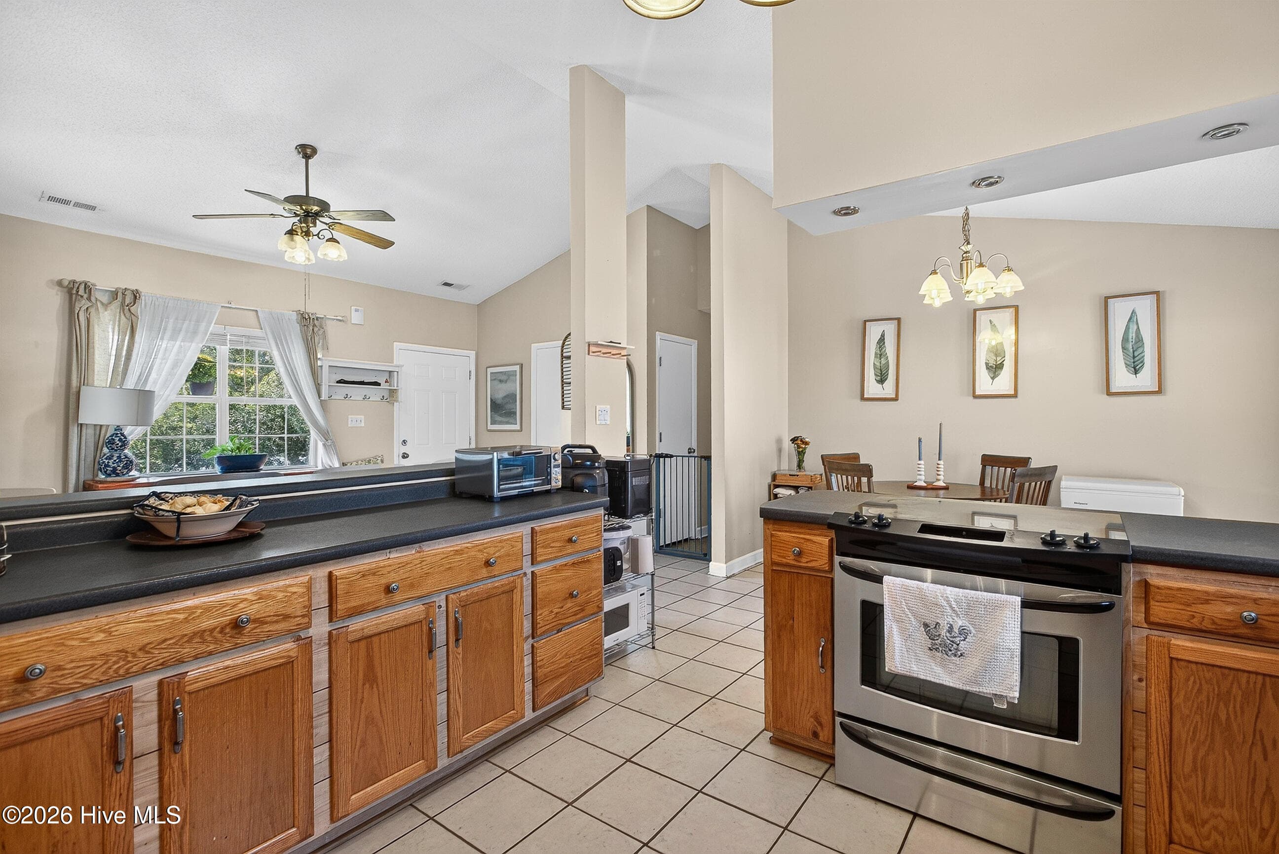 Single Family Residence at 317 Cinnamon Drive, Hubert, NC 28539, photo 17 of 49
