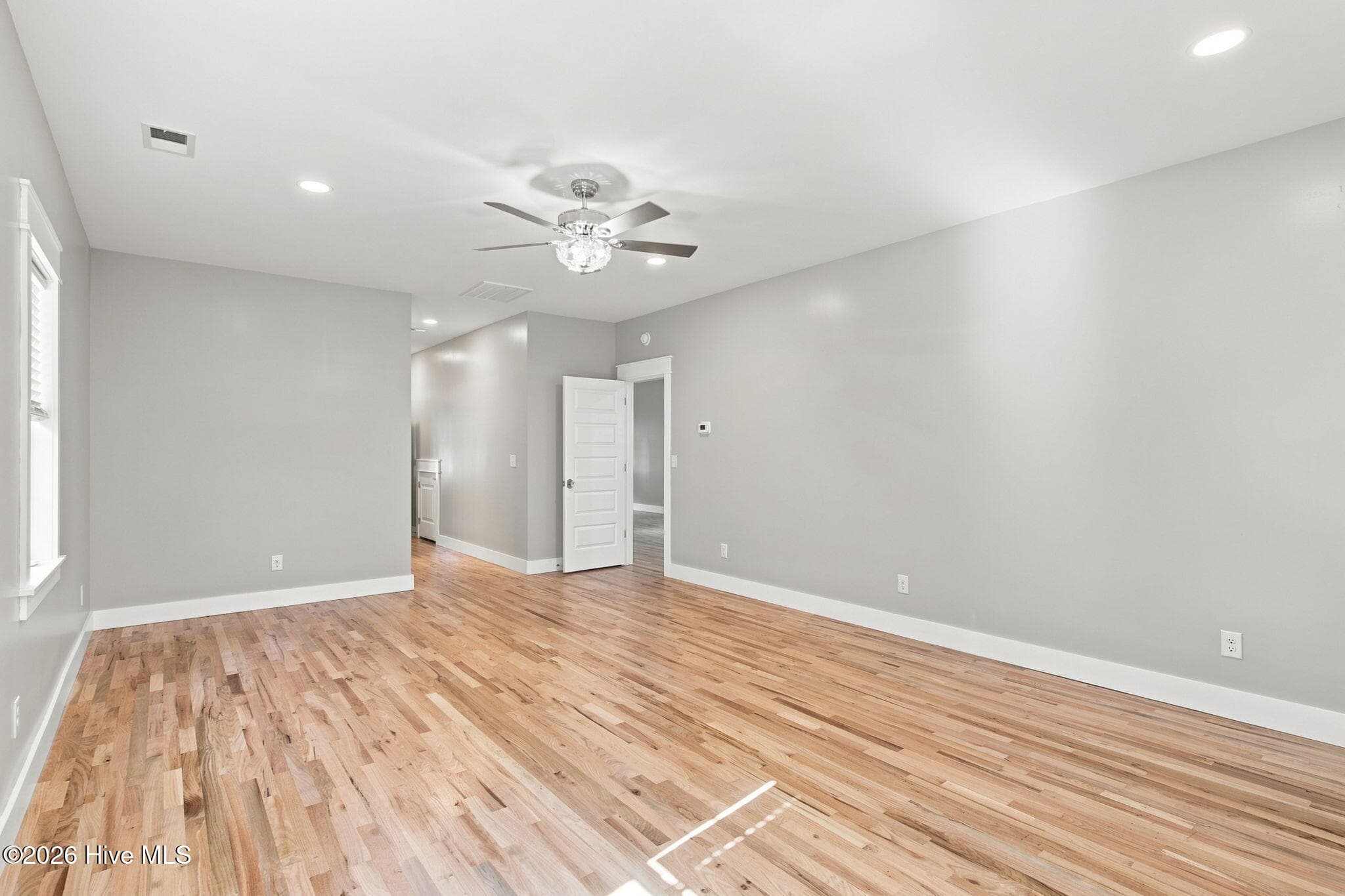 Single Family Residence at 512 Queen Street, Wilmington, NC 28401, photo 49 of 95