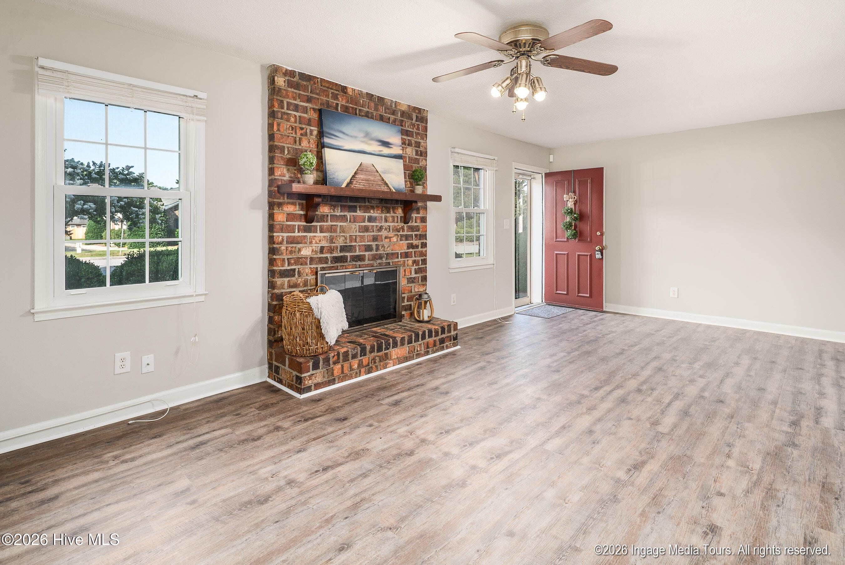 Townhouse at 32 Scott Street, Greenville, NC 27858, photo 4 of 45