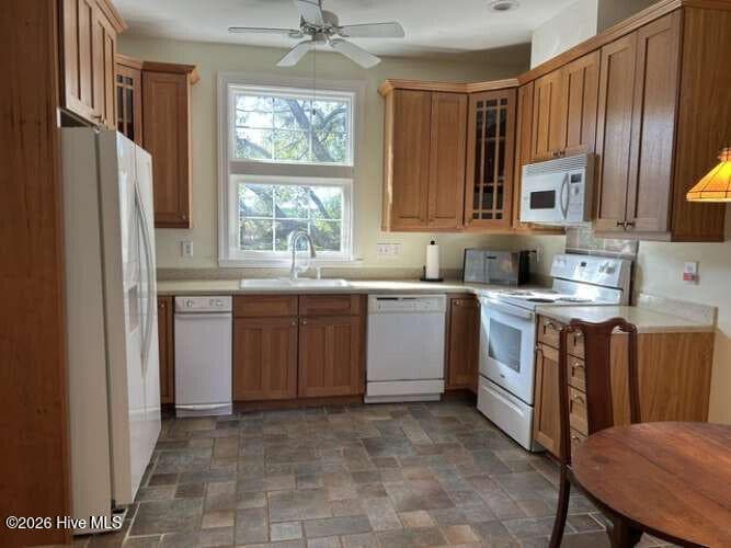 Townhouse at 622 S 2nd Street #6, Wilmington, NC 28401, photo 2 of 3