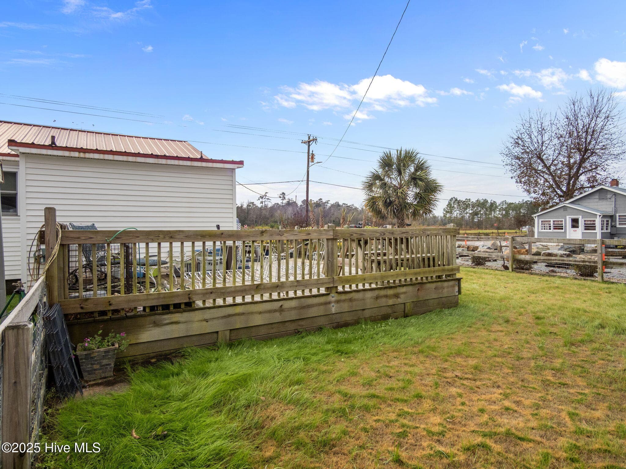 Improved at 1697 Freedom Way, Hubert, NC 28539, photo 2 of 2