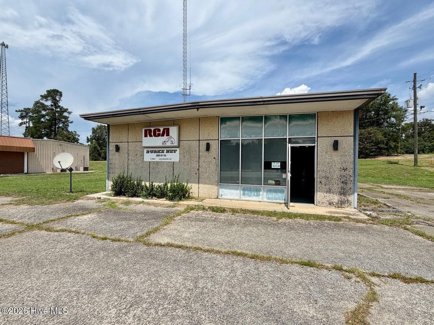 Commercial Sale at 925 Charles Perry Avenue, Sardis, GA 28761, photo 2 of 17