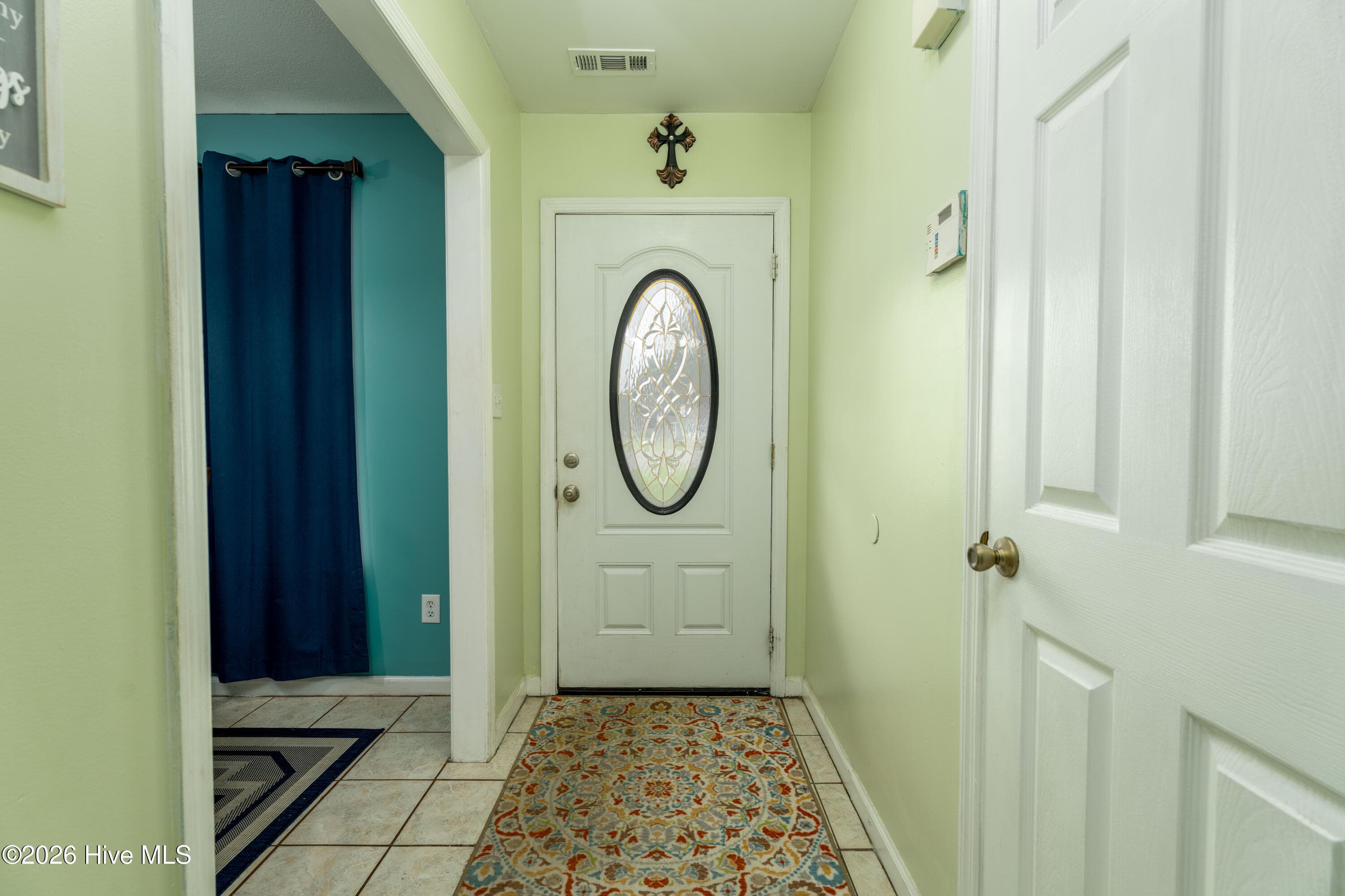 Single Family Residence at 405 Chaps Court, Jacksonville, NC 28546, photo 14 of 71