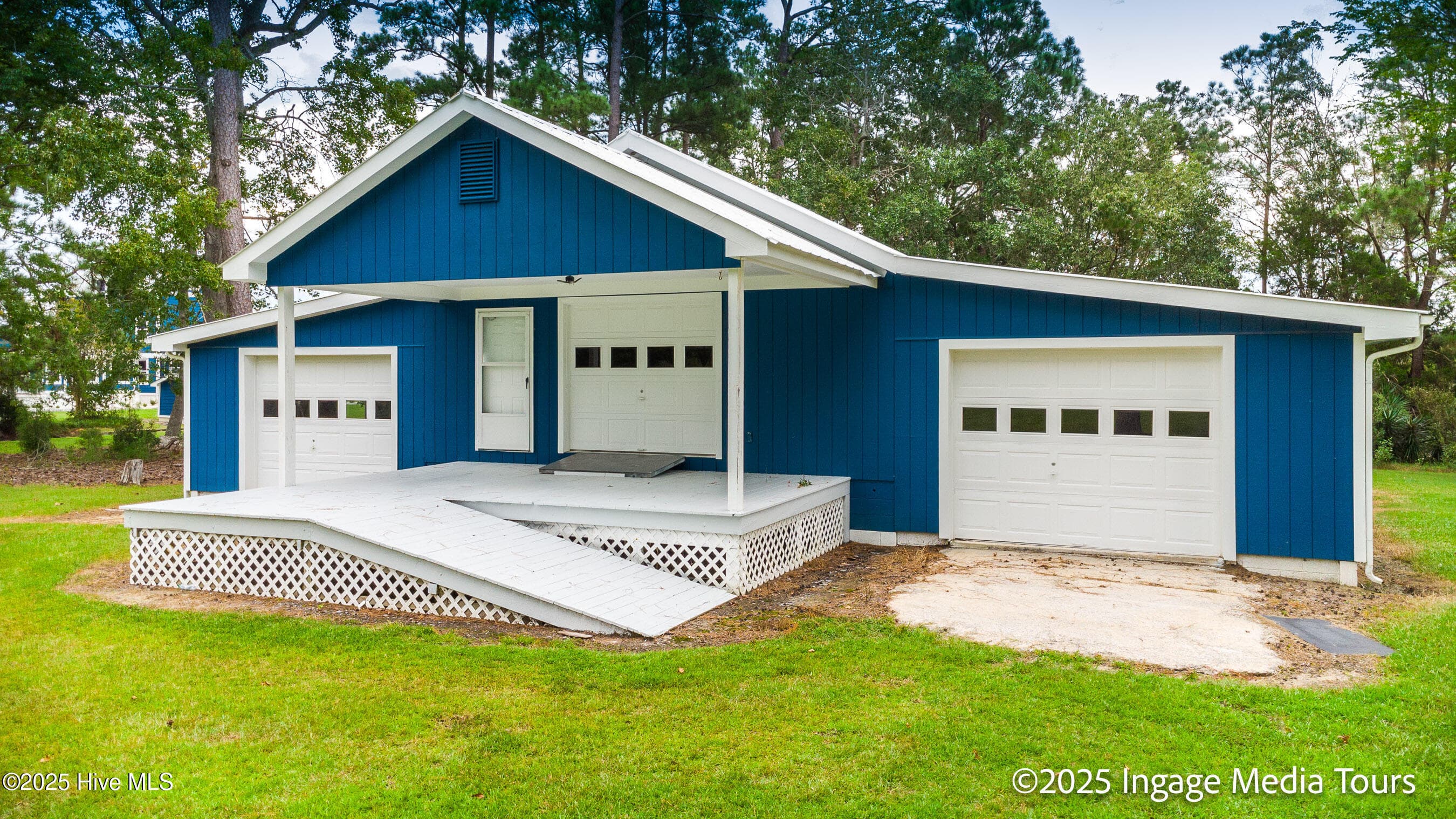 Single Family Residence at 37705 Us-264, Belhaven, NC 27810, photo 5 of 8
