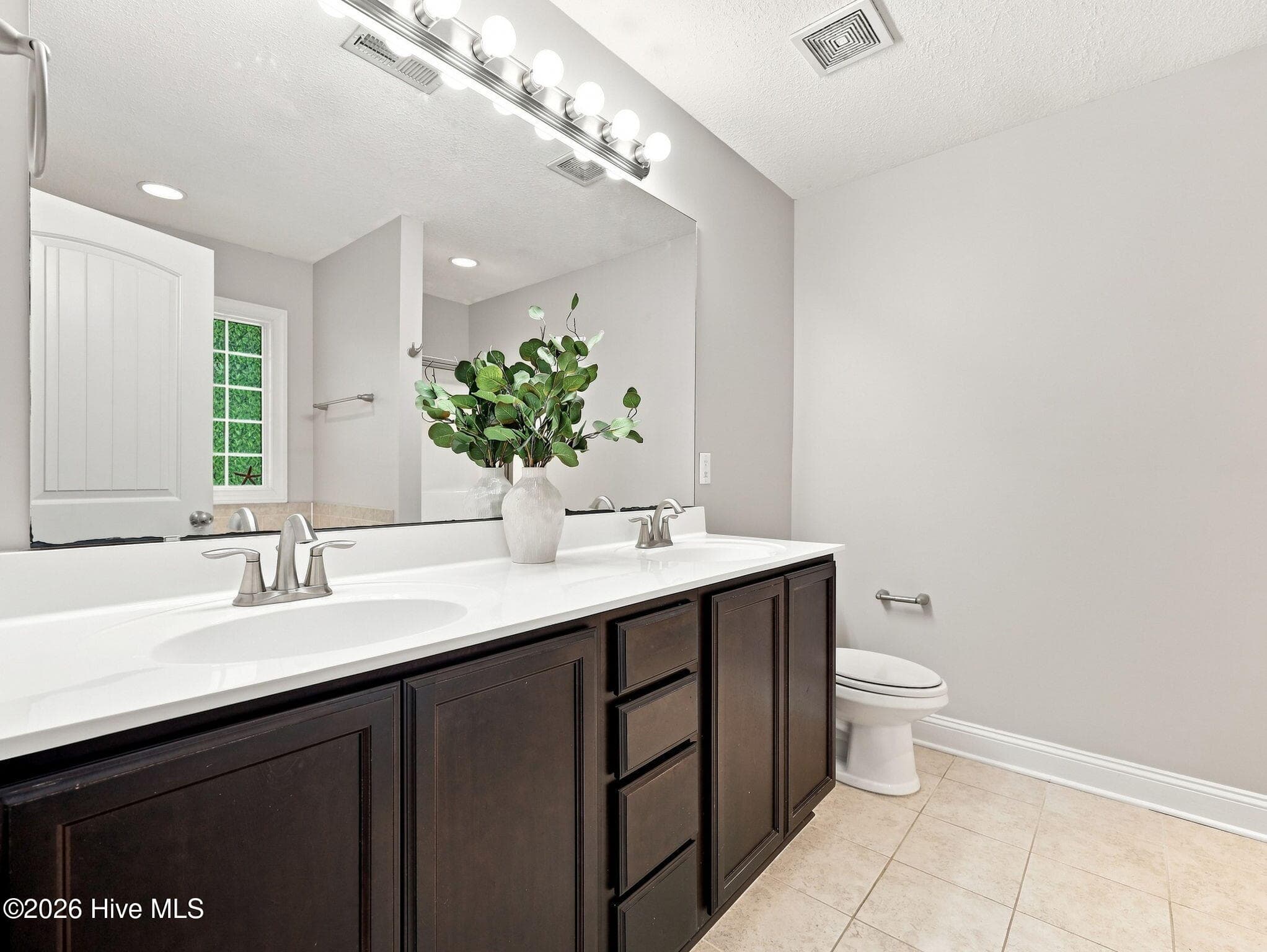 Single Family Residence at 419 Patriots Point Lane, Swansboro, NC 28584, photo 26 of 46