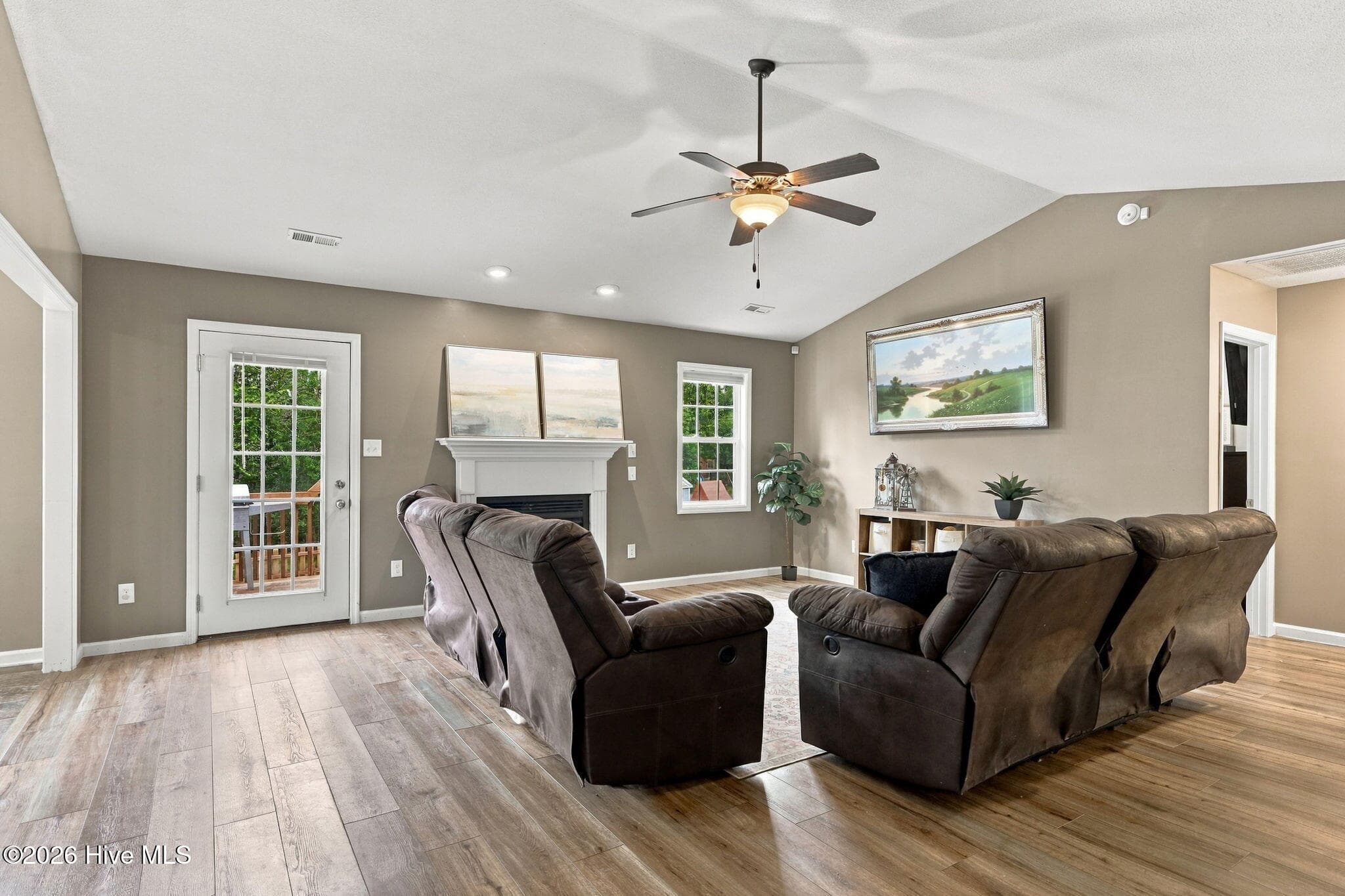 Single Family Residence at 210 Gillespie Drive, Hubert, NC 28539, photo 6 of 49