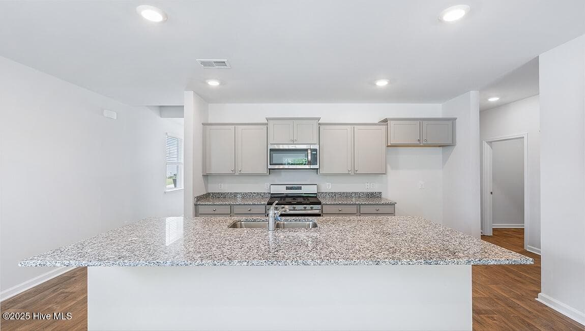Interior photos are of similar home, actual home features and colors will vary - 1106 Pampas Grass Drive Lot 339, Castle Hayne, NC 28429