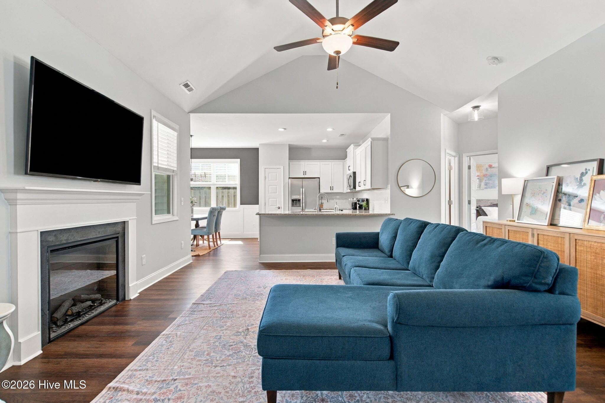 Single Family Residence at 2024 Blue Bonnet Circle, Castle Hayne, NC 28429, photo 10 of 42