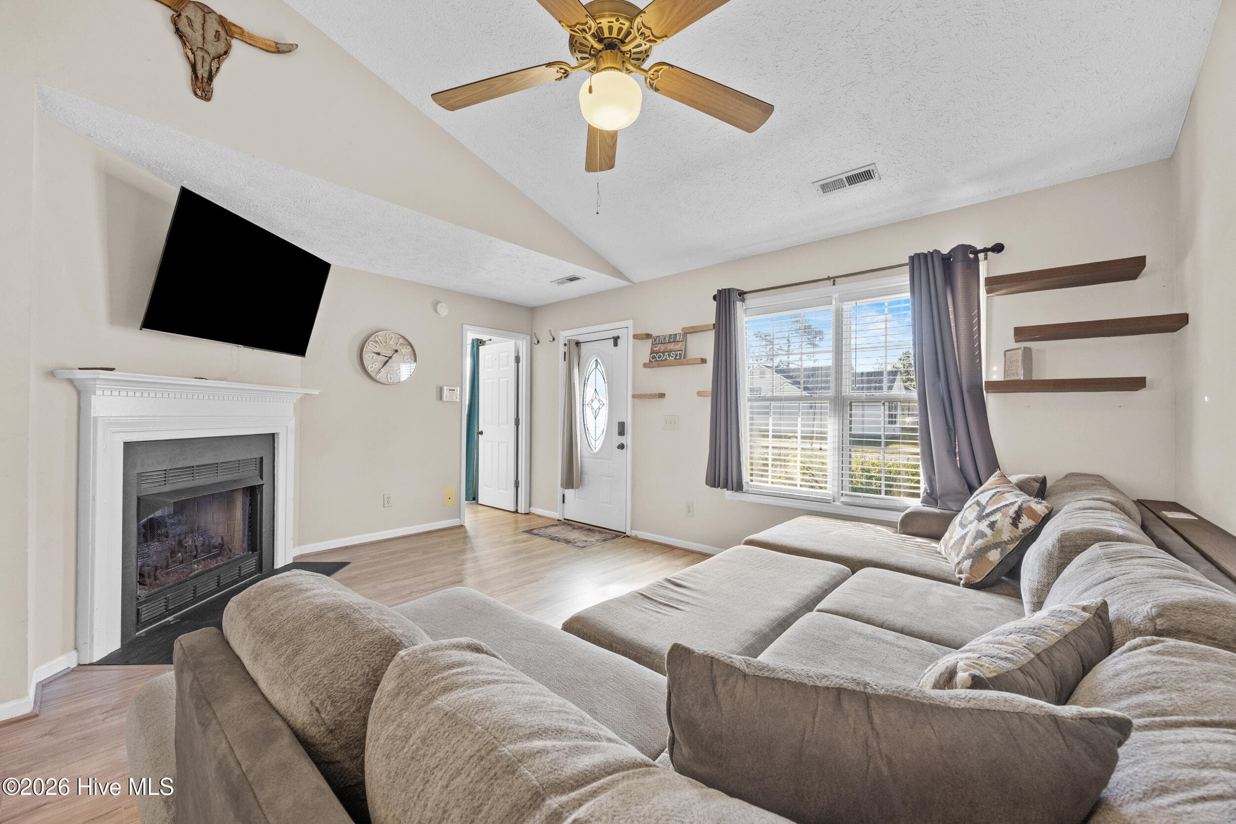 Single Family Residence at 6701 Alamosa Drive, Wilmington, NC 28411, photo 17 of 46