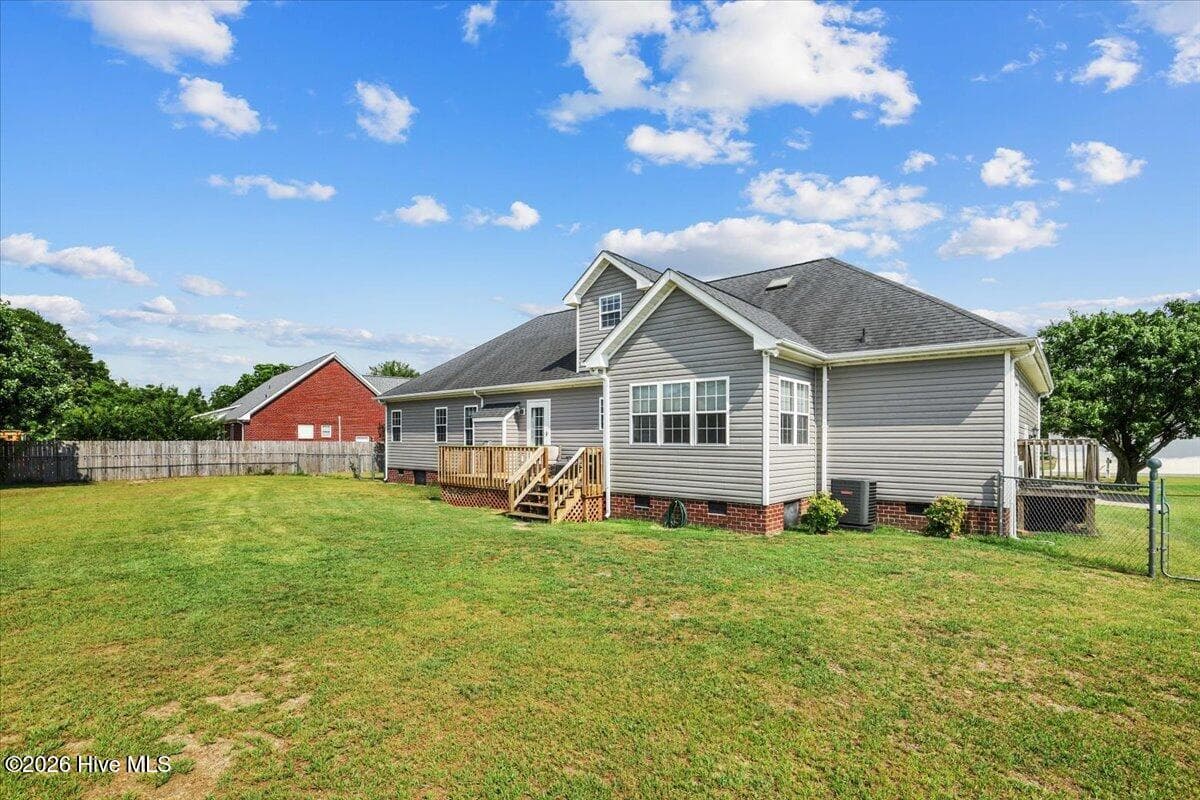Back side yard - 105 Pointe Drive, La Grange, NC 28551