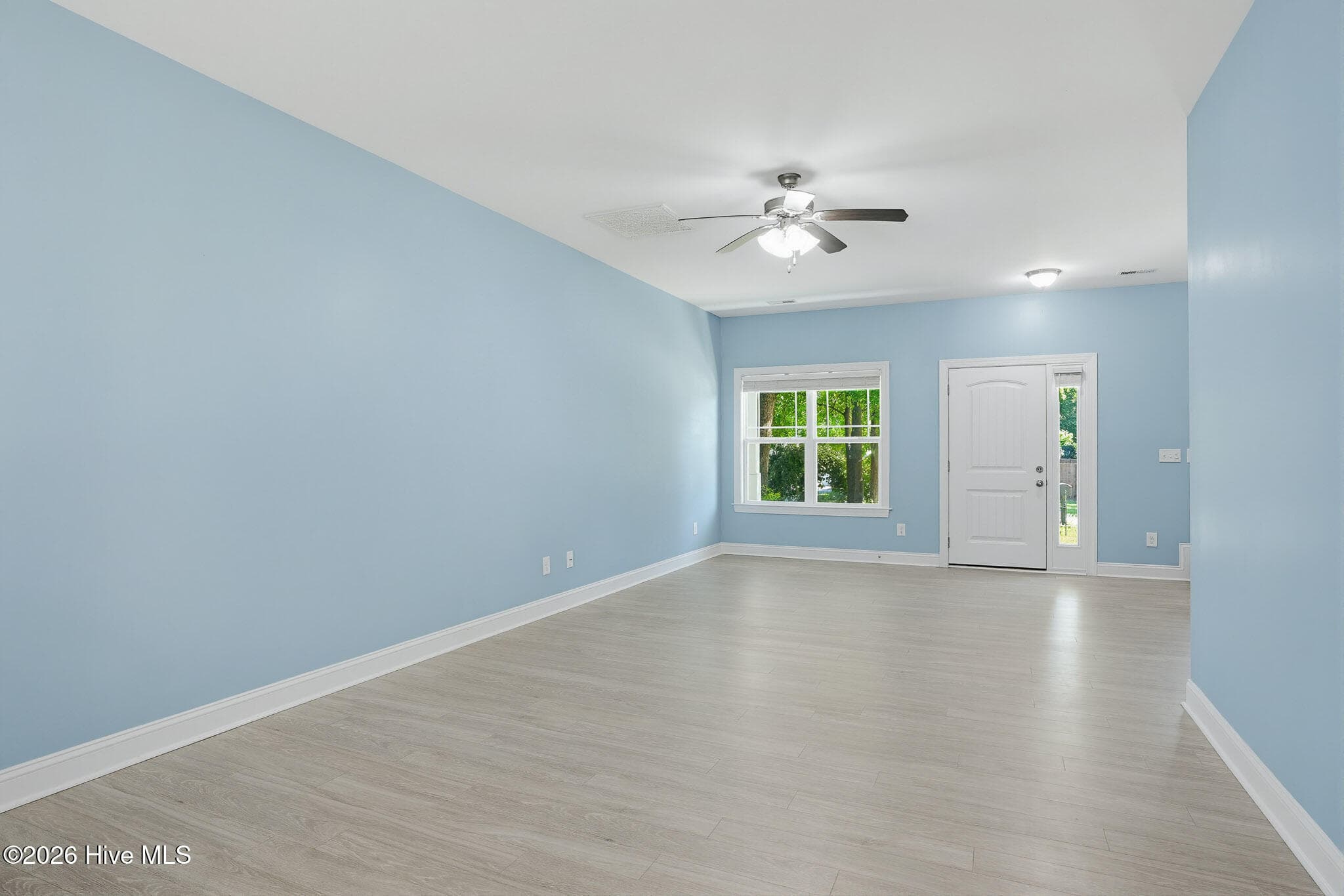 Single Family Residence at 211 Derby Downs Drive, Sneads Ferry, NC 28460, photo 22 of 61