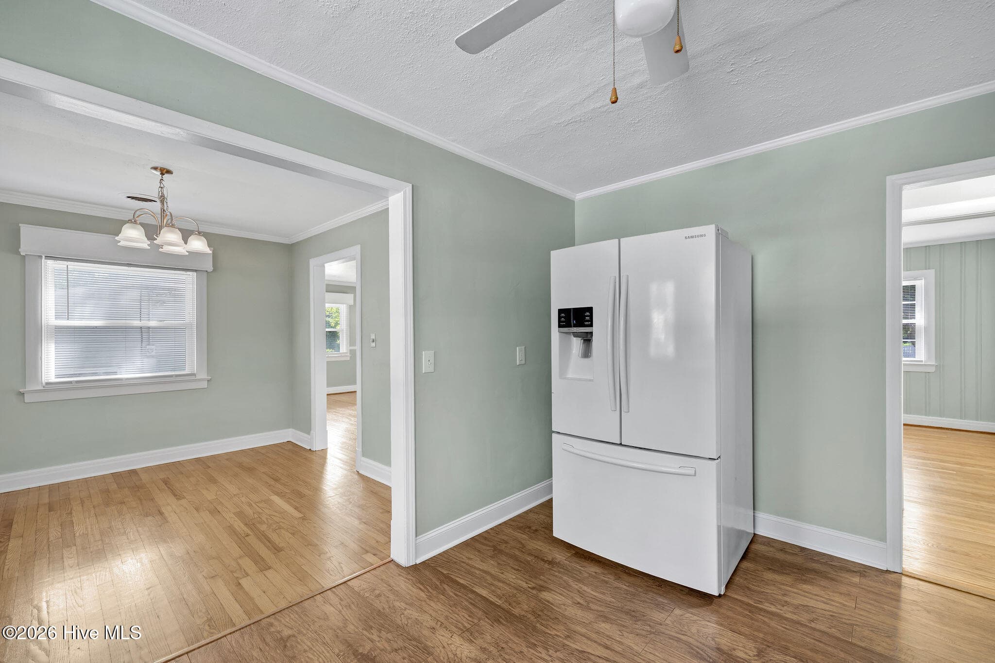 Single Family Residence at 3609 Wilshire Boulevard, Wilmington, NC 28403, photo 11 of 25