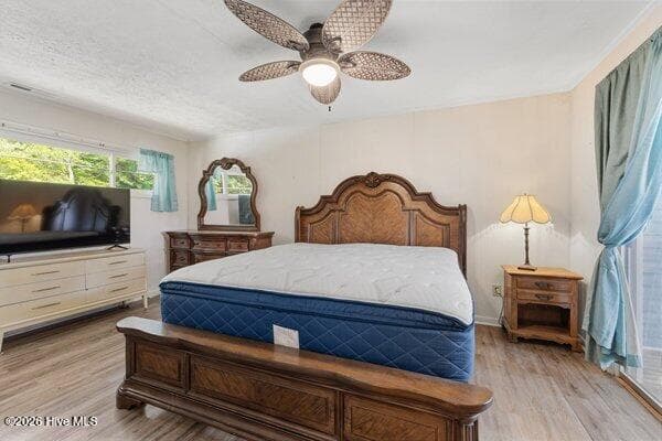 Single Family Residence at 2902 Canal Cove Road, Lake Waccamaw, NC 28450, photo 15 of 38