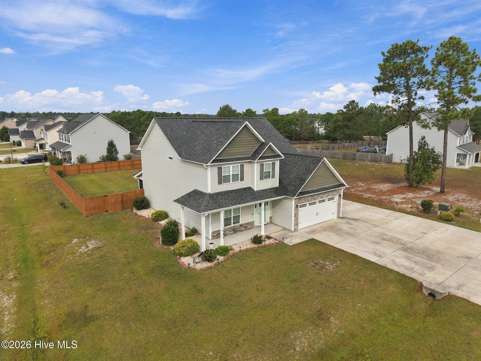 Single Family Residence at 402 Kinroff Drive, Hubert, NC 28539, photo 6 of 56