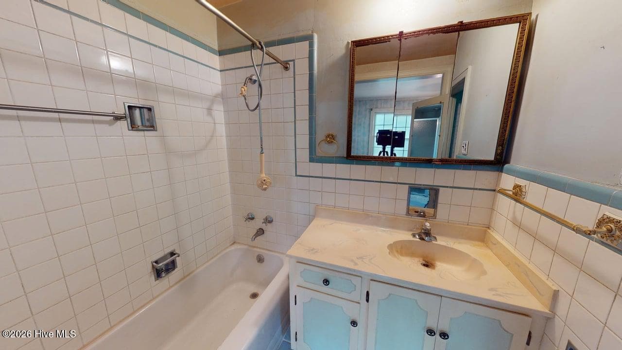 Single Family Residence at 808 W South Street W, Ahoskie, NC 27910, photo 25 of 50