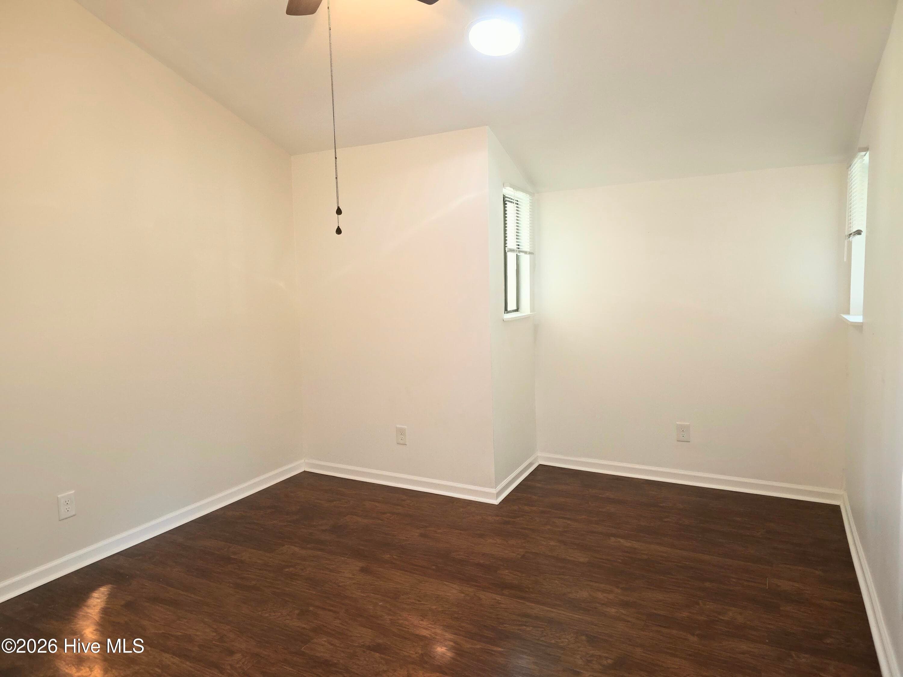 Townhouse at 114 Quarterdeck, New Bern, NC 28562, photo 20 of 33