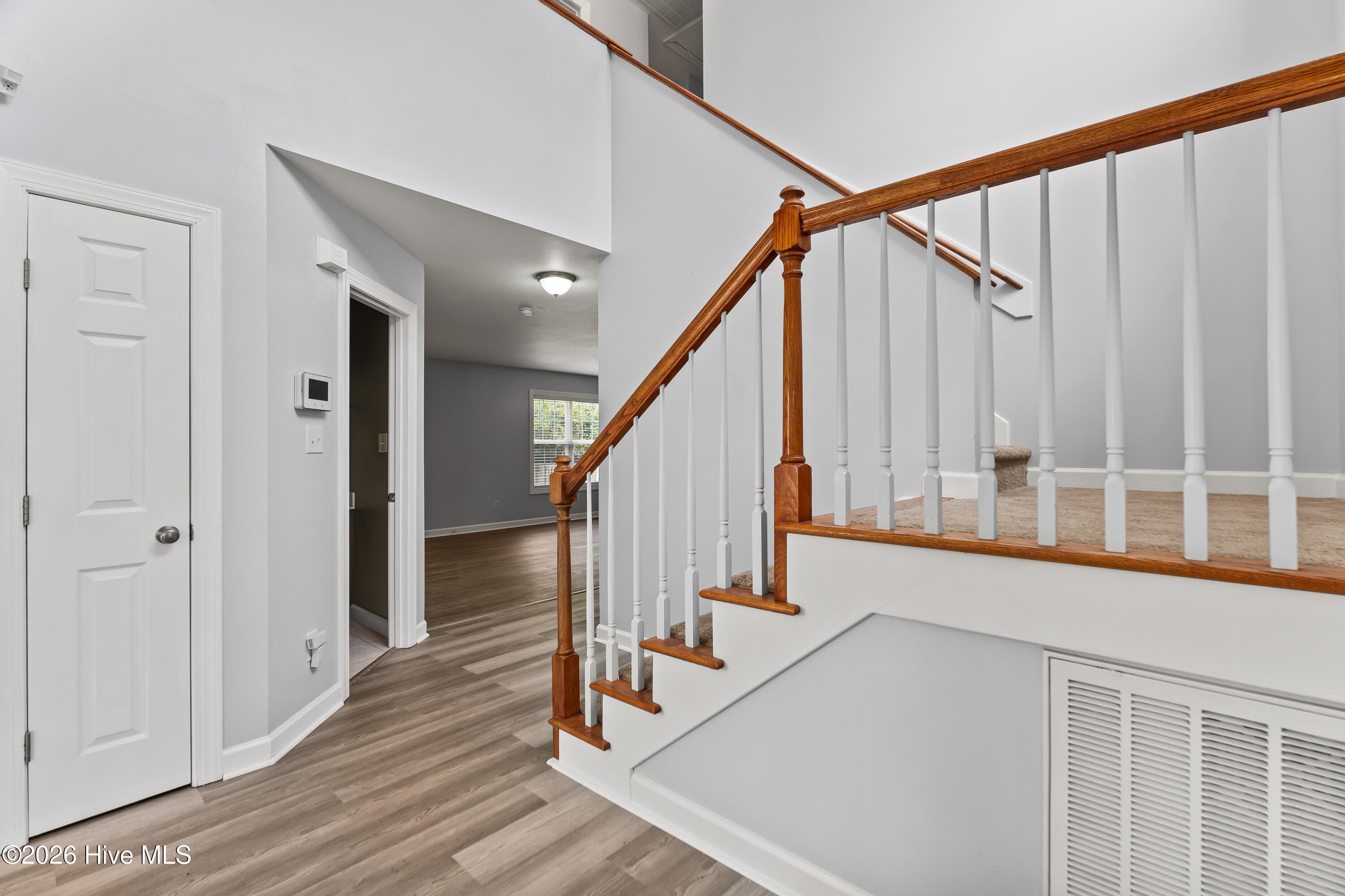 Single Family Residence at 109 Cypress Bay Drive, Jacksonville, NC 28546, photo 5 of 37