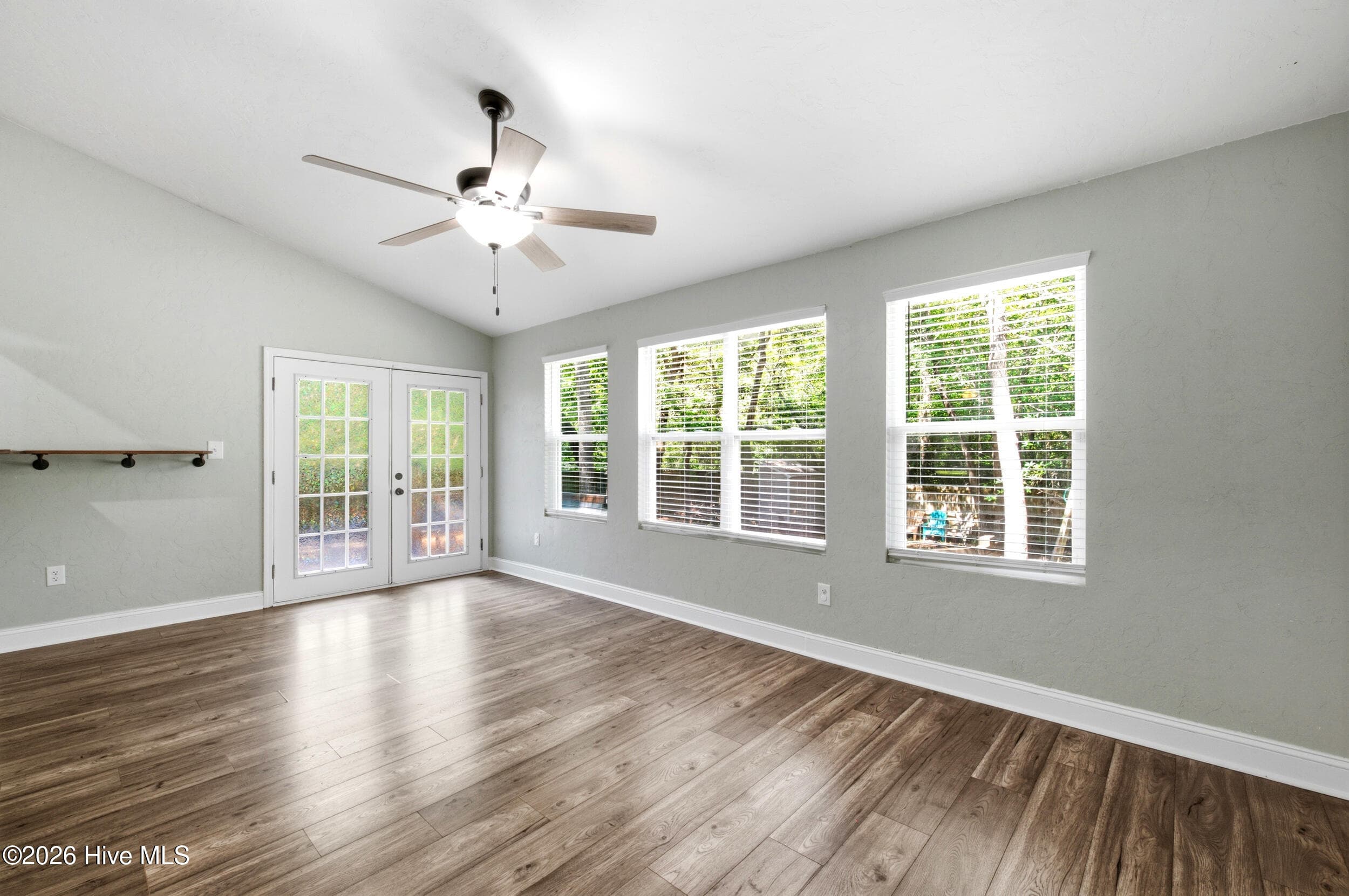 Dining/Sun Room - 122 Pond View Circle, Hampstead, NC 28443