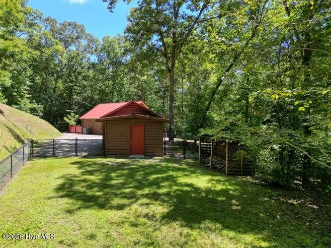 Single Family Residence at 158 Red Oak Forest Lane, Murphy, NC 28906, photo 4 of 59