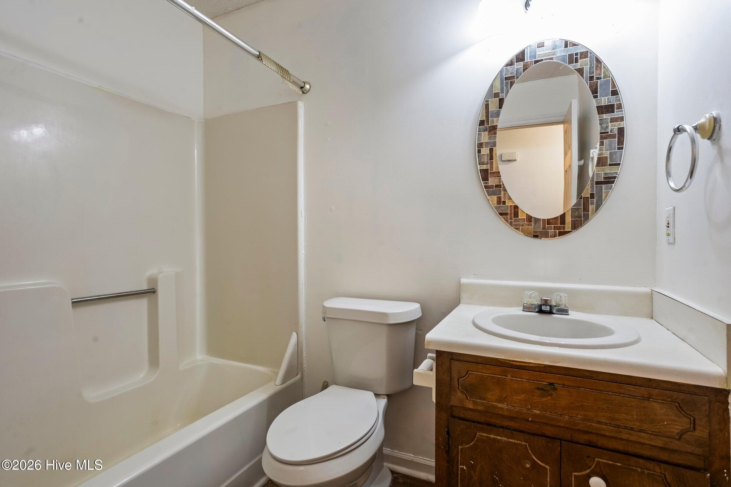 Hall Bathroom - 1951 Stagecoach Road NE, Thomson, GA 30824