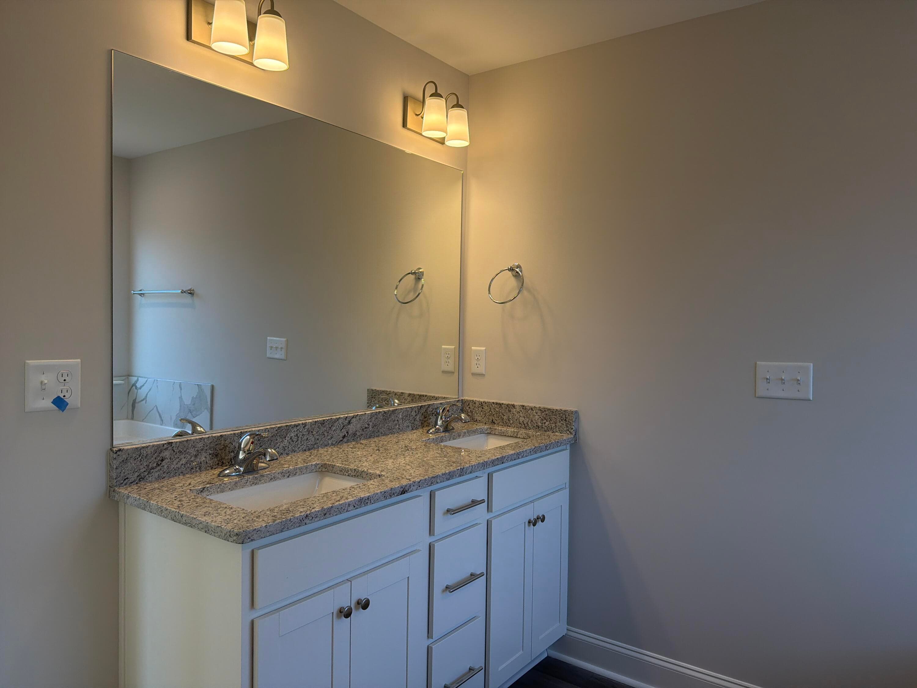 Primary Bath - 1411 Elias Station, Thomson, GA 30824